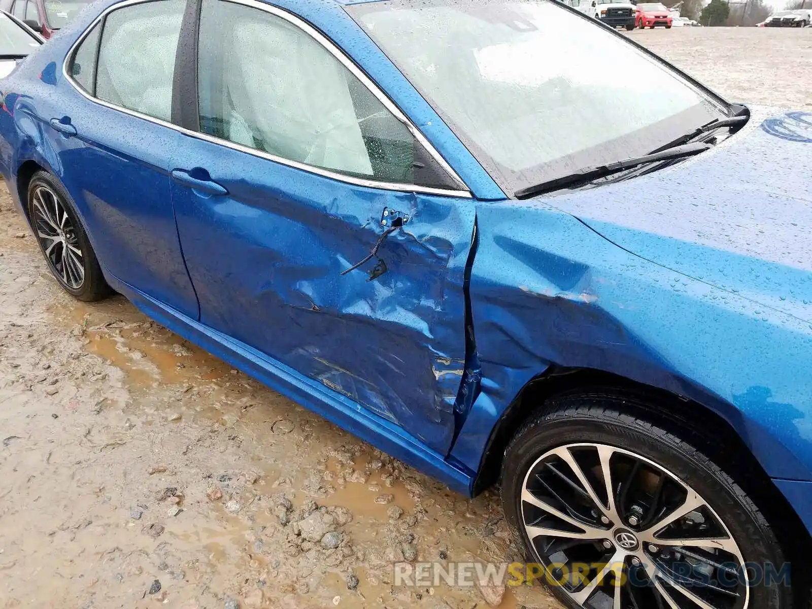 9 Photograph of a damaged car 4T1B11HK0KU227388 TOYOTA CAMRY 2019