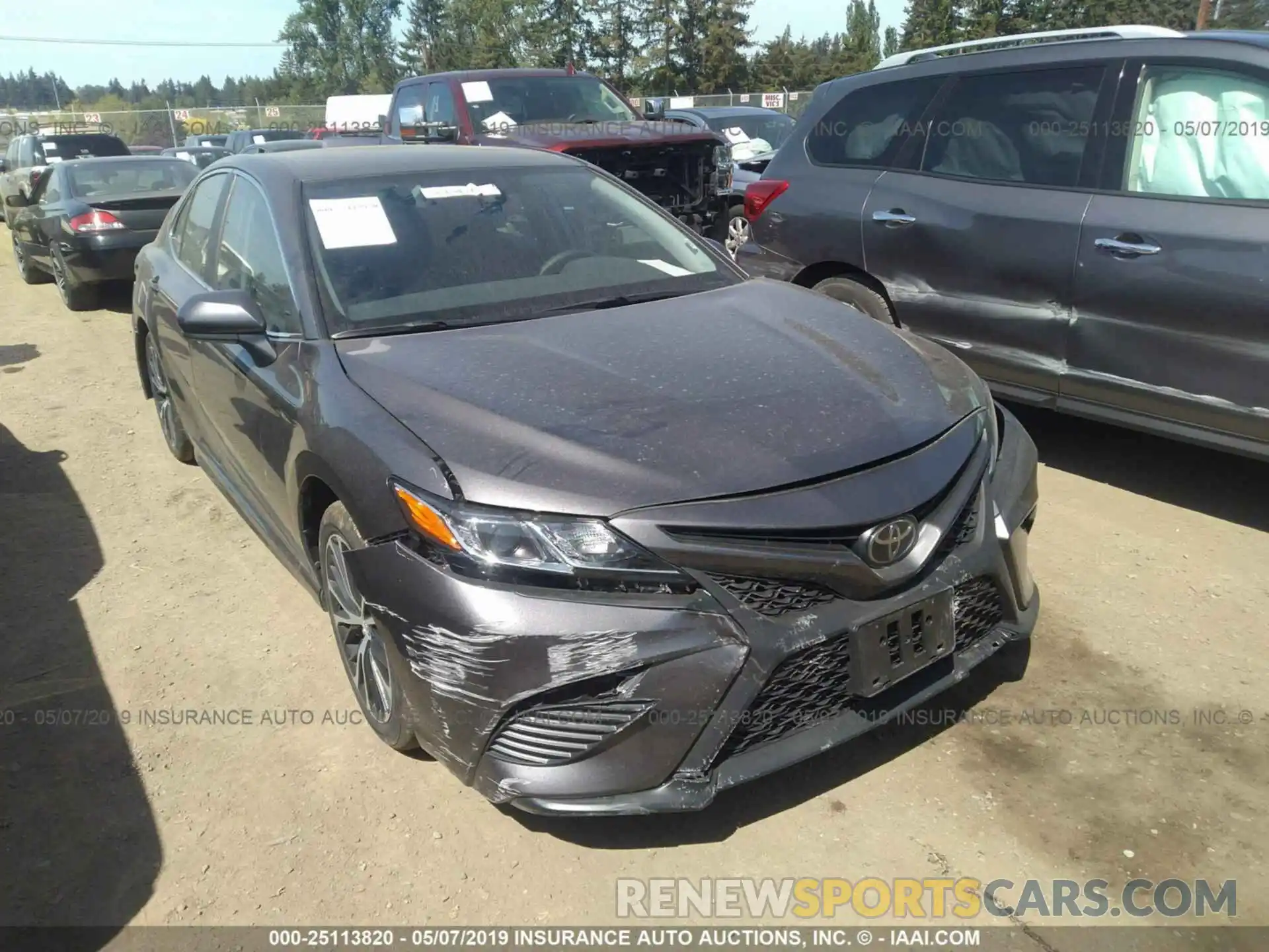 1 Photograph of a damaged car 4T1B11HK0KU231554 TOYOTA CAMRY 2019