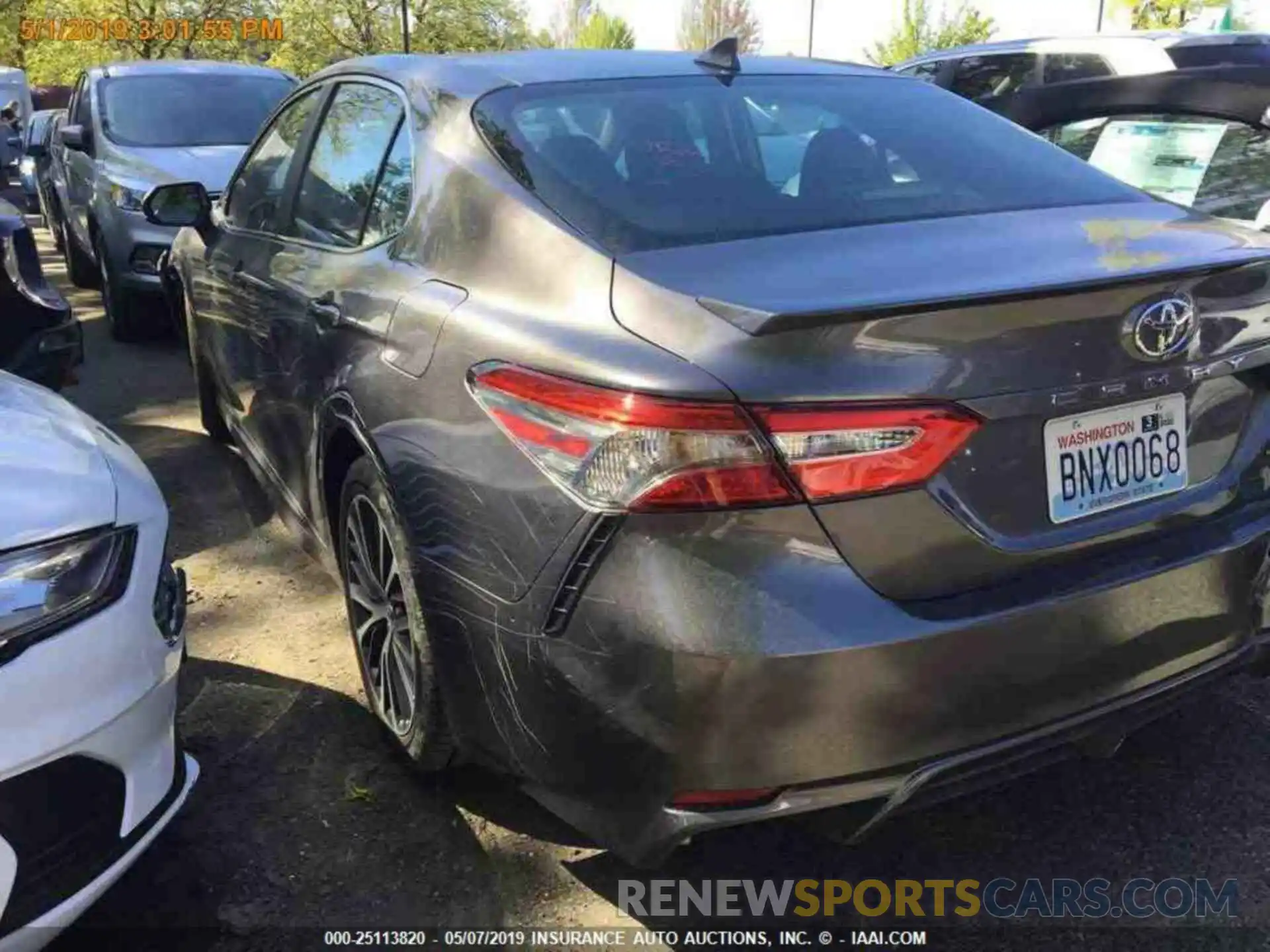 15 Photograph of a damaged car 4T1B11HK0KU231554 TOYOTA CAMRY 2019