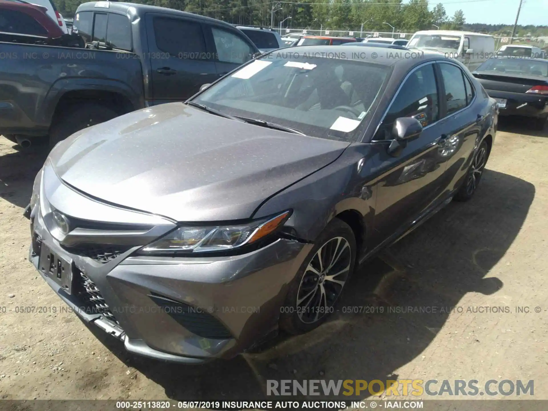 2 Photograph of a damaged car 4T1B11HK0KU231554 TOYOTA CAMRY 2019