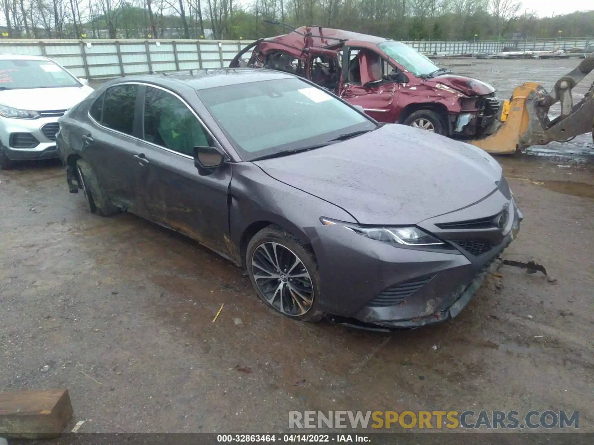 1 Photograph of a damaged car 4T1B11HK0KU231893 TOYOTA CAMRY 2019