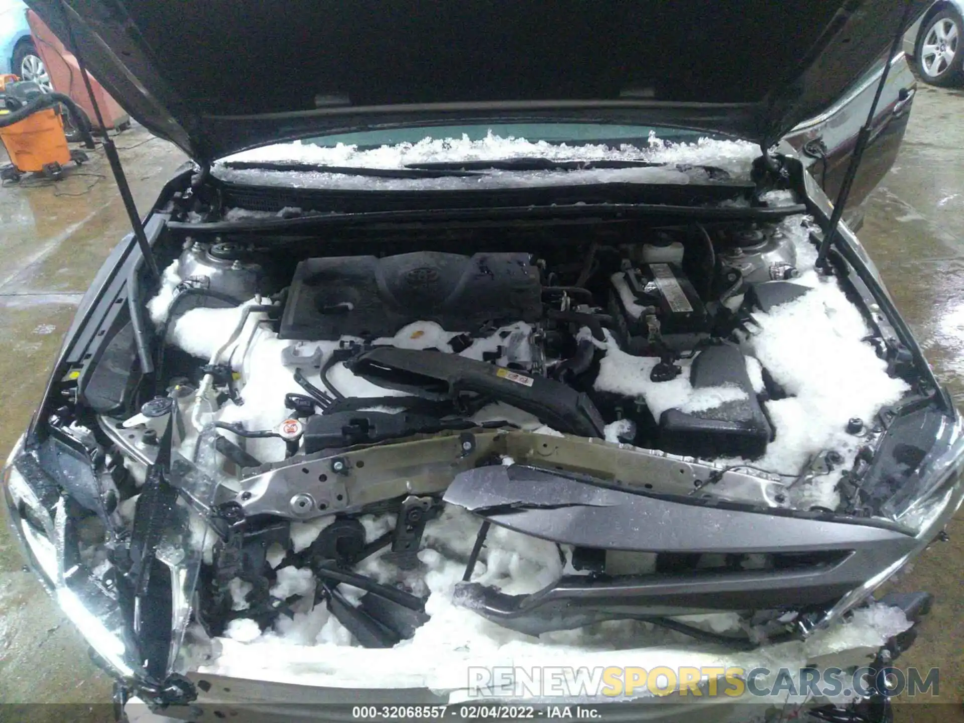 10 Photograph of a damaged car 4T1B11HK0KU231957 TOYOTA CAMRY 2019