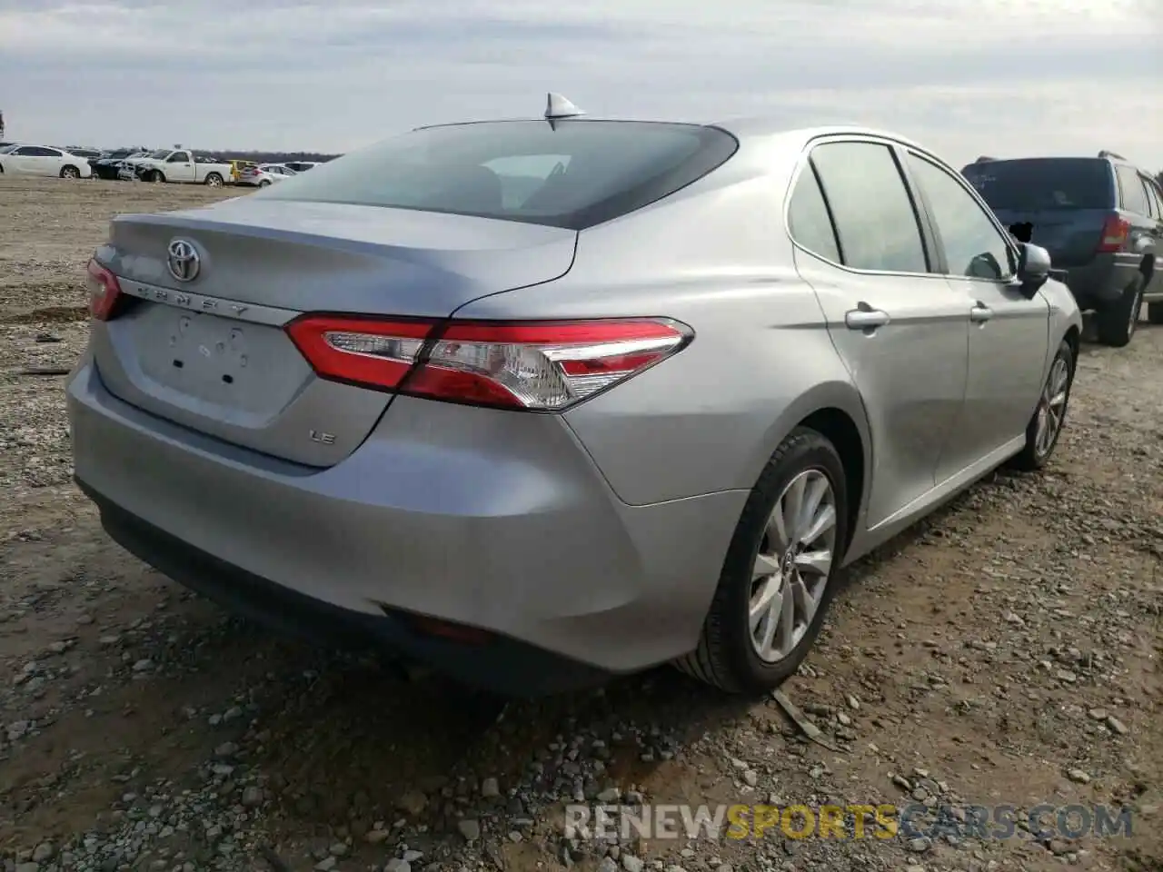 4 Photograph of a damaged car 4T1B11HK0KU232235 TOYOTA CAMRY 2019