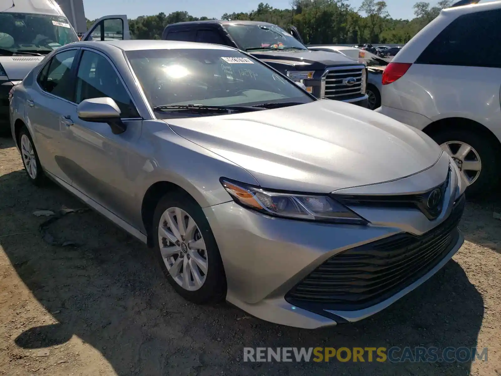 1 Photograph of a damaged car 4T1B11HK0KU234034 TOYOTA CAMRY 2019