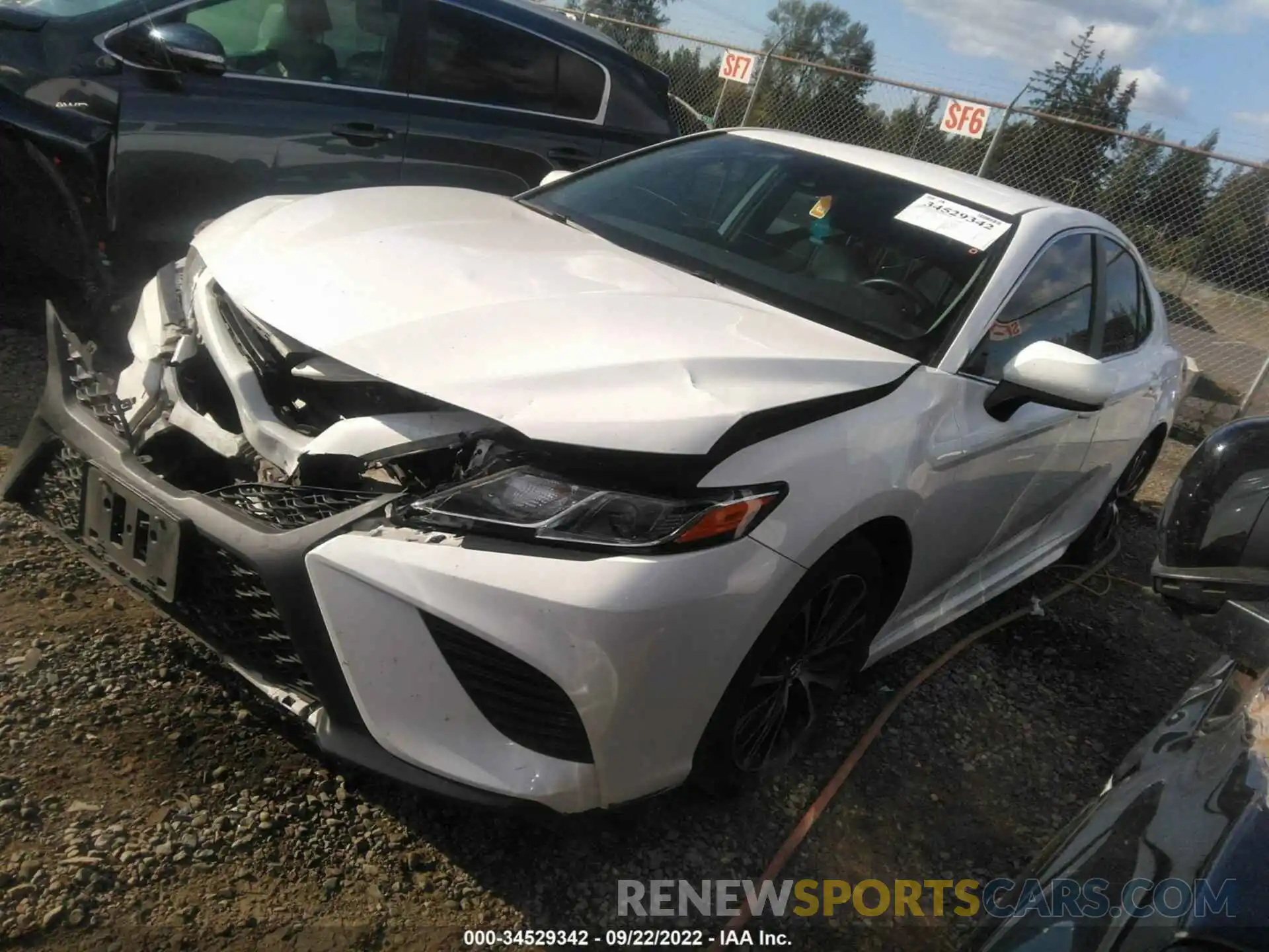 2 Photograph of a damaged car 4T1B11HK0KU235958 TOYOTA CAMRY 2019