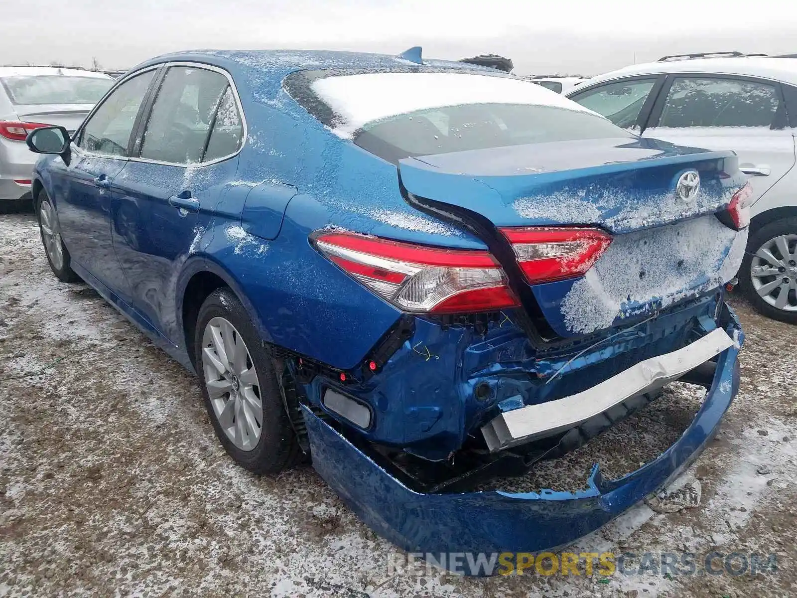 3 Фотография поврежденного автомобиля 4T1B11HK0KU236544 TOYOTA CAMRY 2019