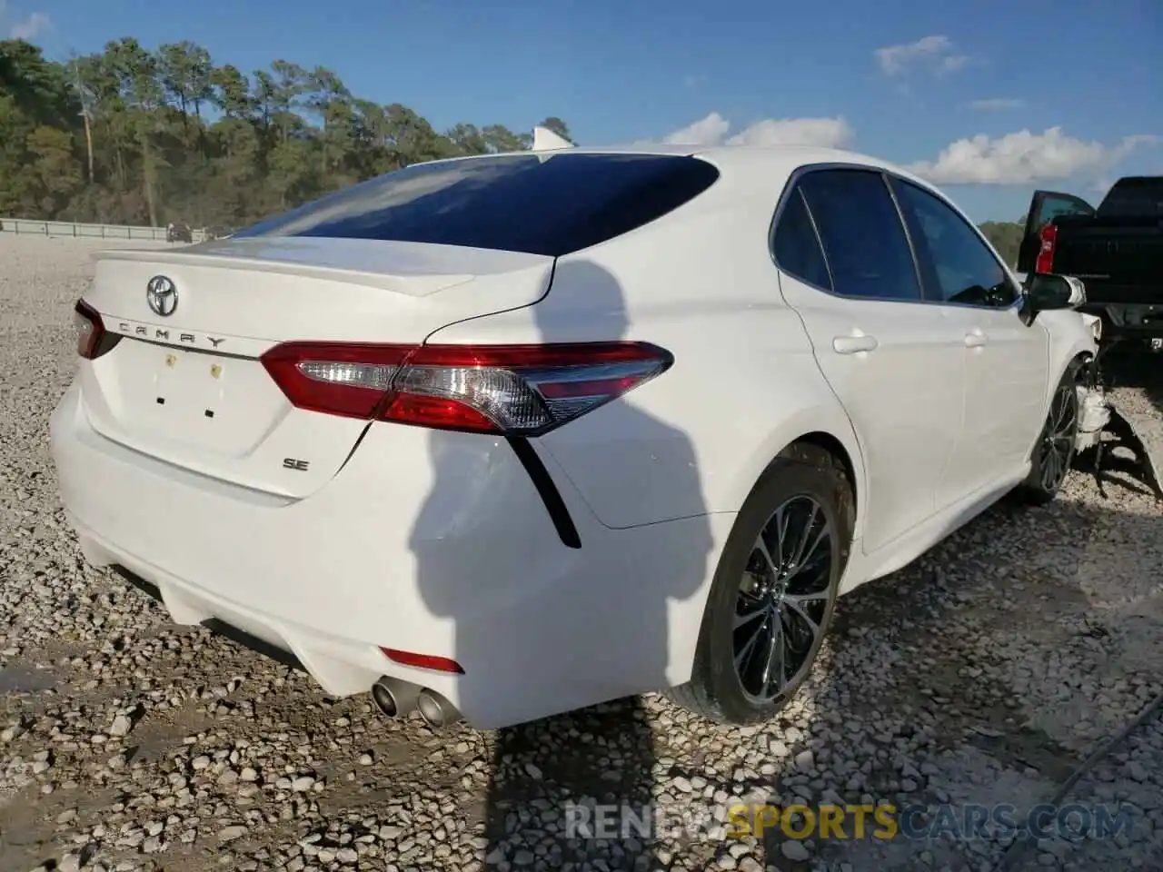 4 Фотография поврежденного автомобиля 4T1B11HK0KU236561 TOYOTA CAMRY 2019