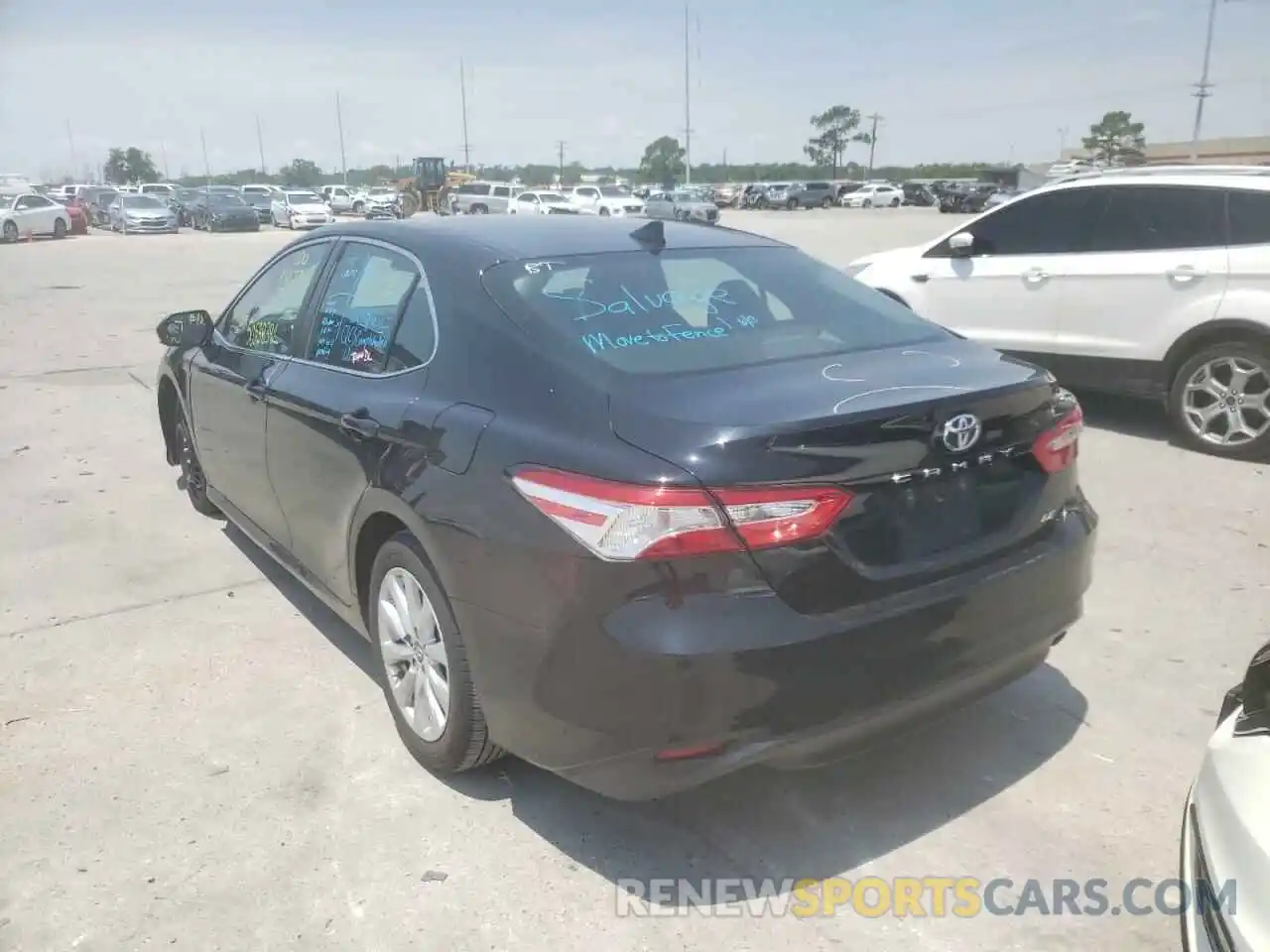 3 Photograph of a damaged car 4T1B11HK0KU236687 TOYOTA CAMRY 2019