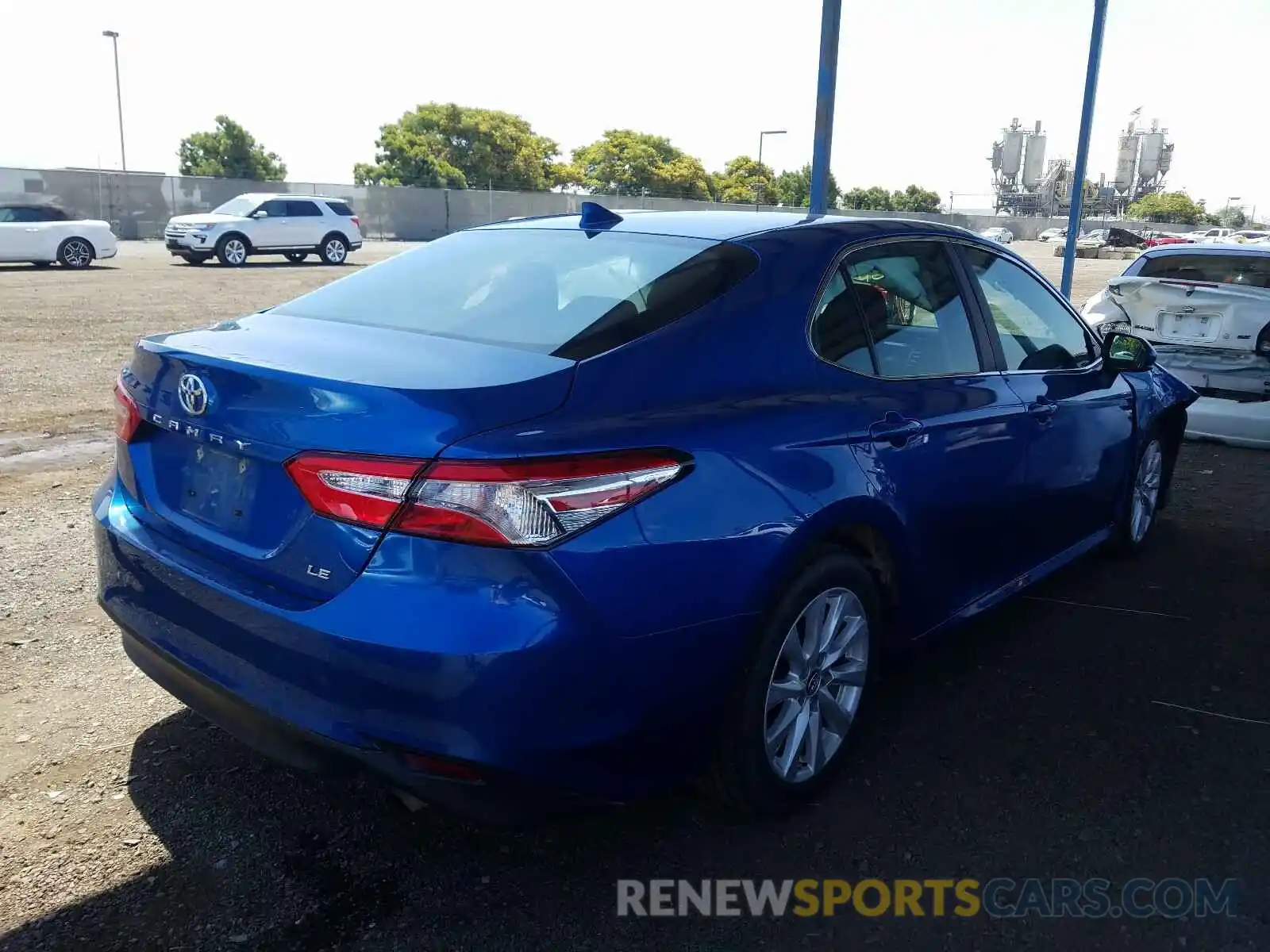 4 Photograph of a damaged car 4T1B11HK0KU236690 TOYOTA CAMRY 2019