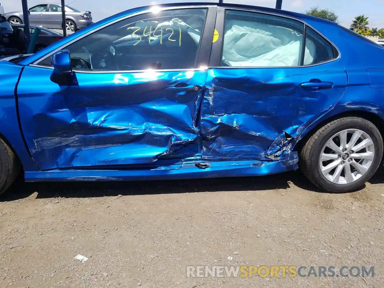 9 Photograph of a damaged car 4T1B11HK0KU236690 TOYOTA CAMRY 2019