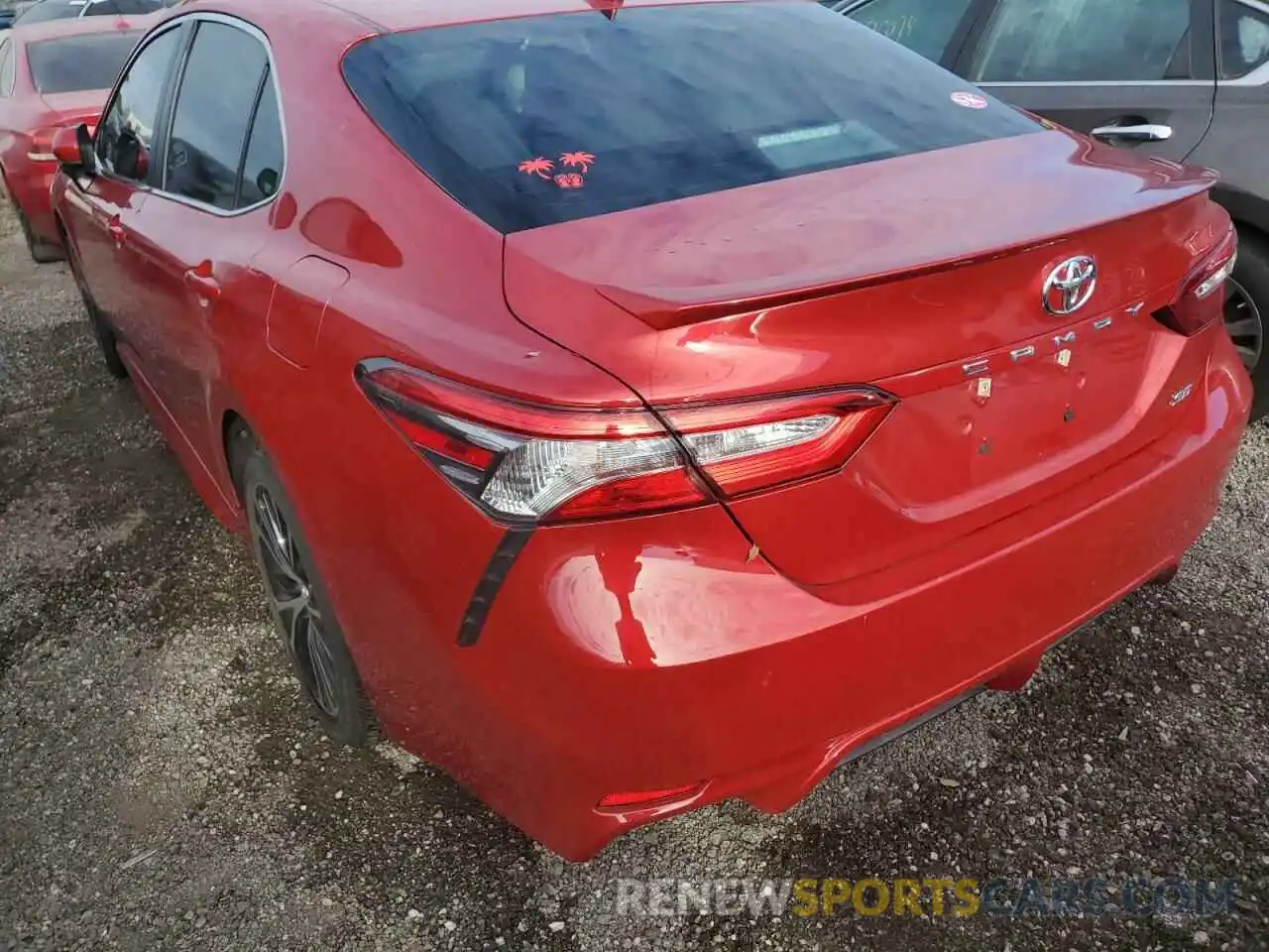 3 Photograph of a damaged car 4T1B11HK0KU237418 TOYOTA CAMRY 2019