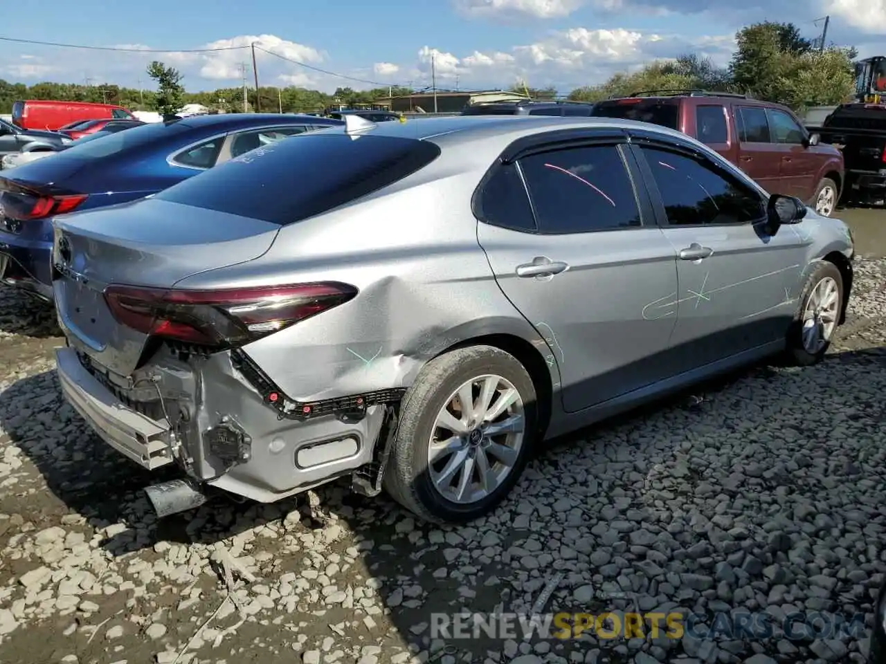 4 Photograph of a damaged car 4T1B11HK0KU237483 TOYOTA CAMRY 2019