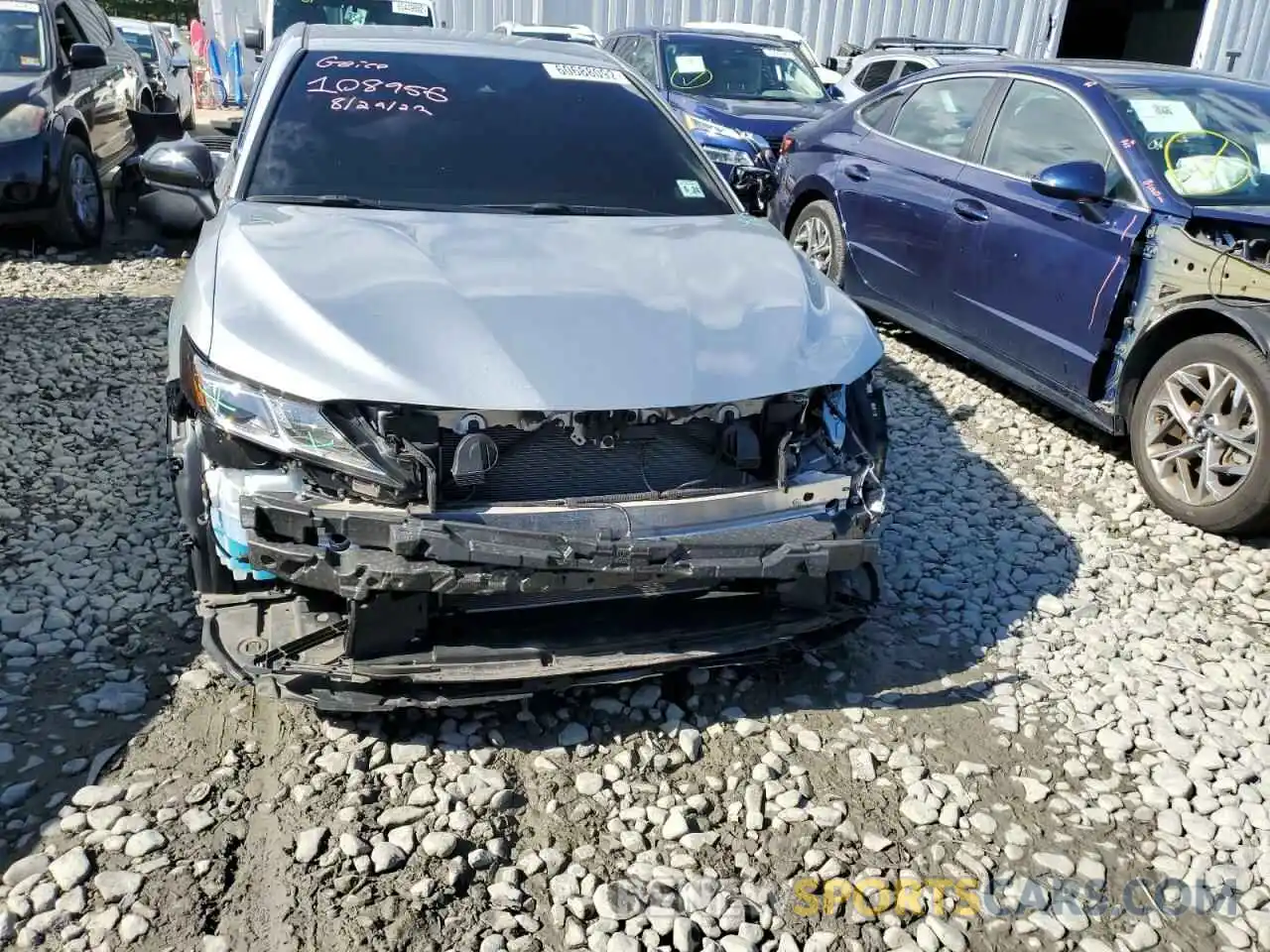 9 Photograph of a damaged car 4T1B11HK0KU237483 TOYOTA CAMRY 2019