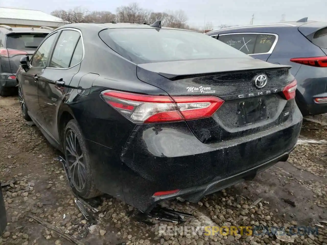 3 Photograph of a damaged car 4T1B11HK0KU238181 TOYOTA CAMRY 2019