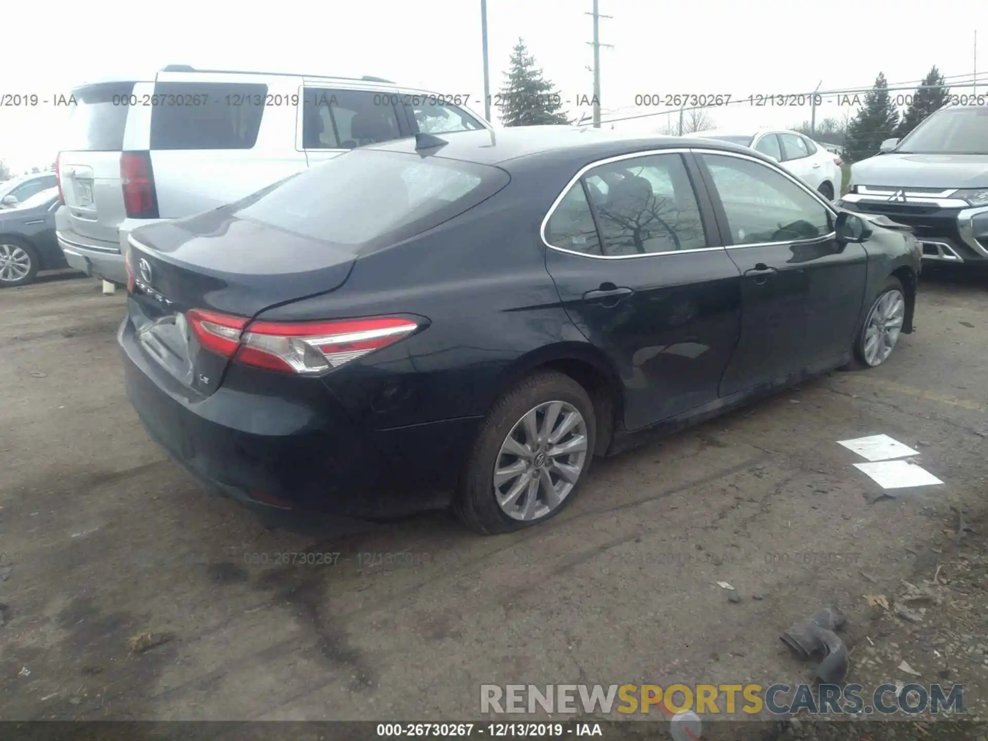 4 Photograph of a damaged car 4T1B11HK0KU238391 TOYOTA CAMRY 2019