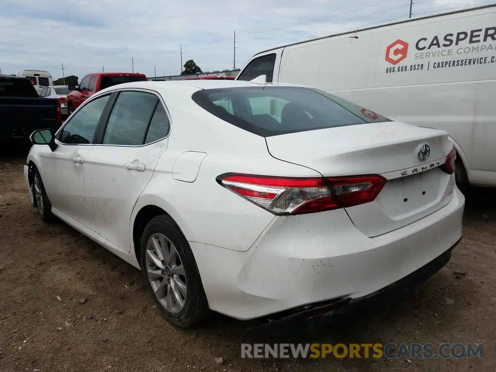 3 Photograph of a damaged car 4T1B11HK0KU240433 TOYOTA CAMRY 2019