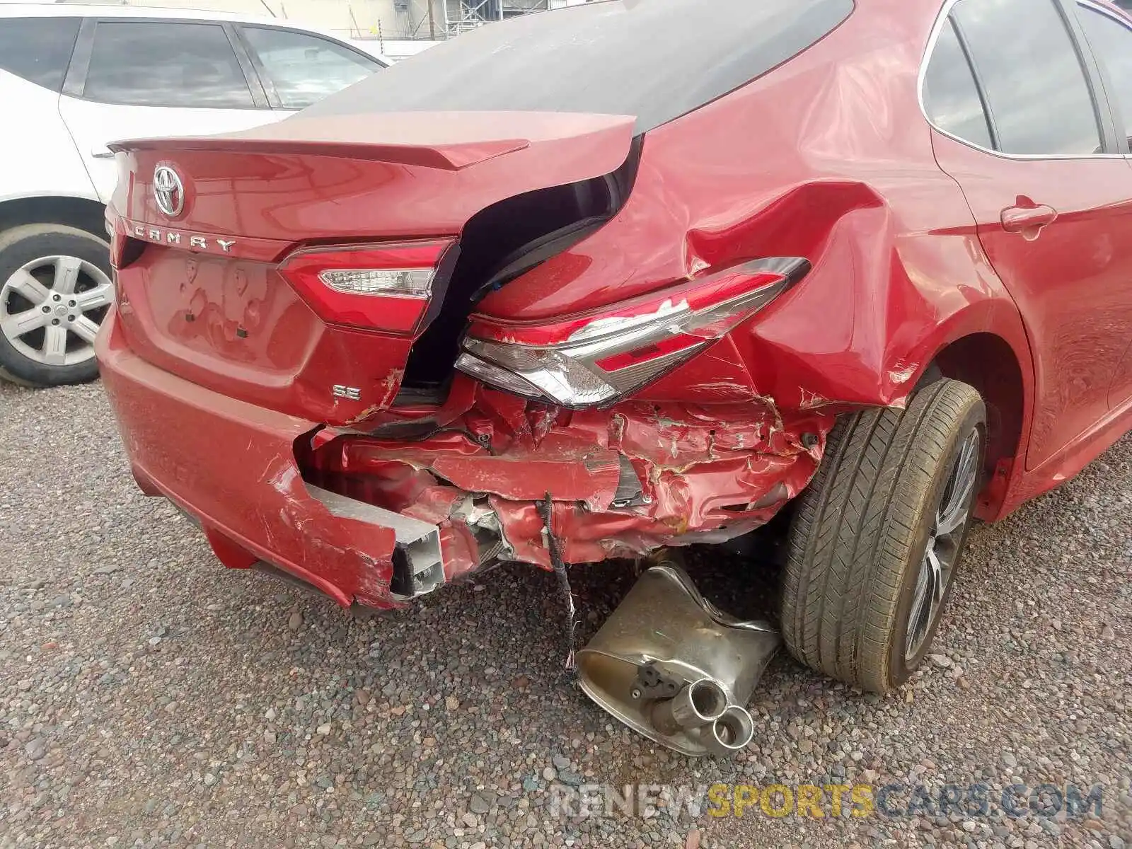 9 Photograph of a damaged car 4T1B11HK0KU241081 TOYOTA CAMRY 2019