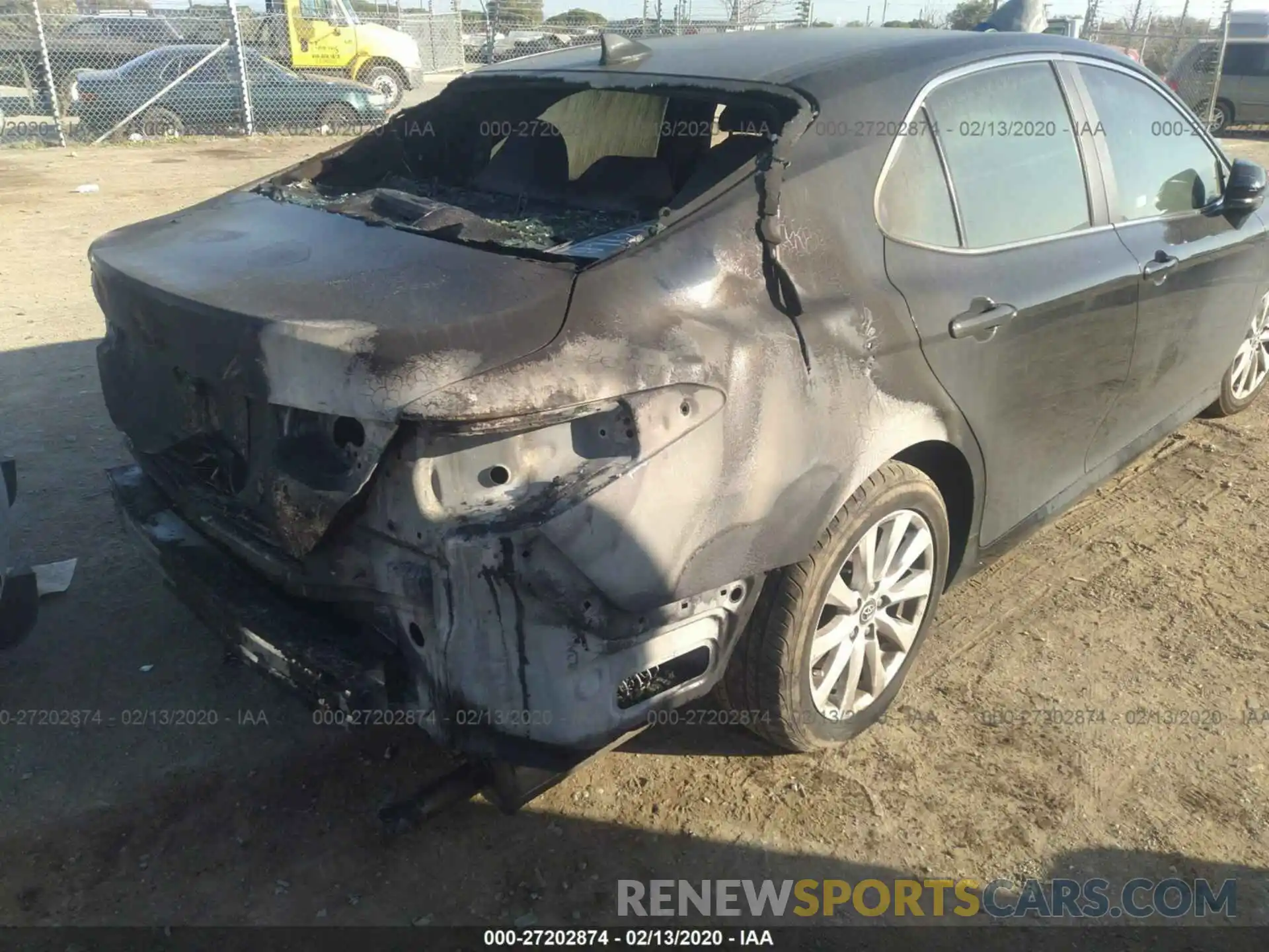 6 Photograph of a damaged car 4T1B11HK0KU241257 TOYOTA CAMRY 2019