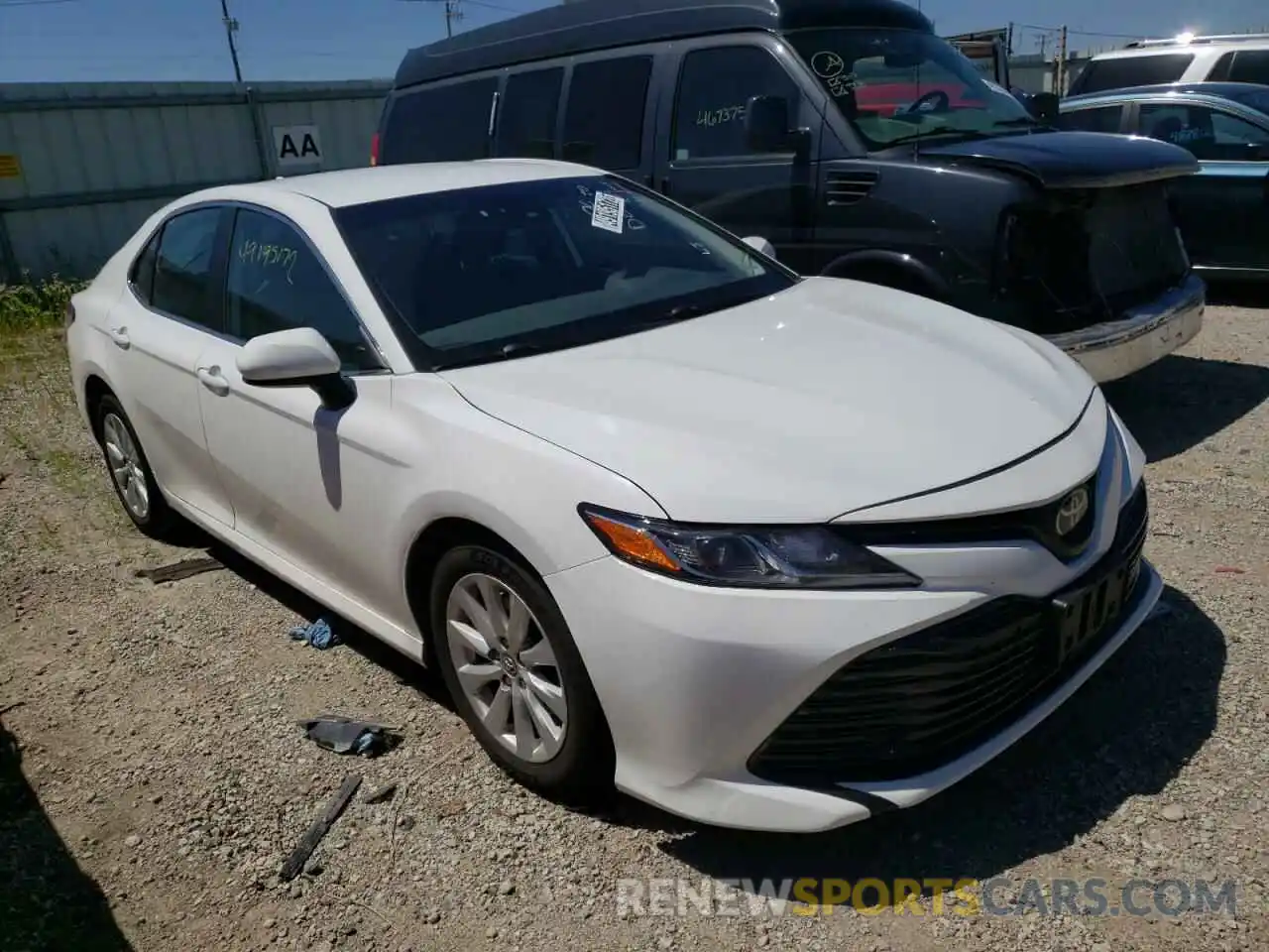 1 Photograph of a damaged car 4T1B11HK0KU243915 TOYOTA CAMRY 2019