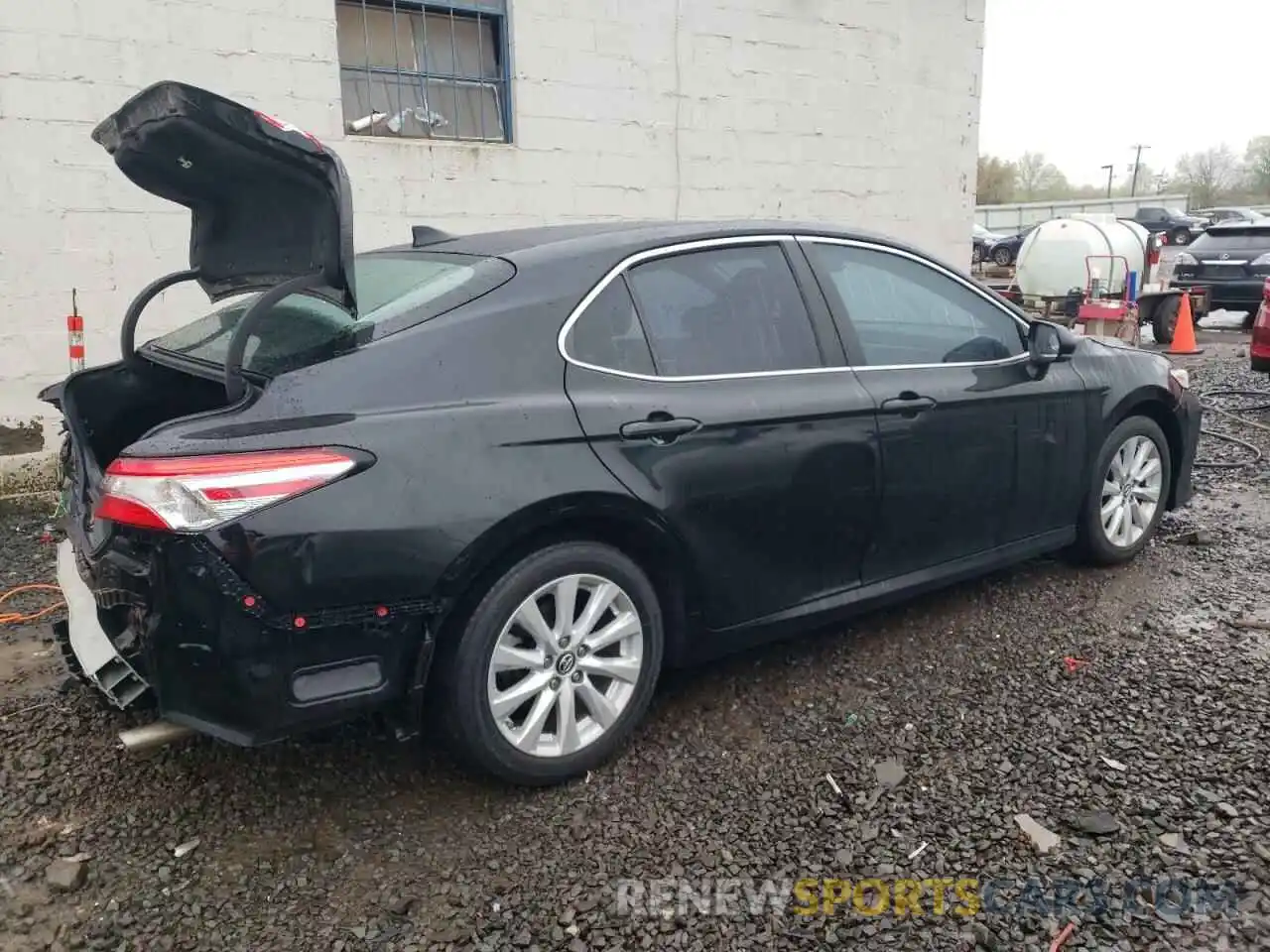 3 Photograph of a damaged car 4T1B11HK0KU244711 TOYOTA CAMRY 2019