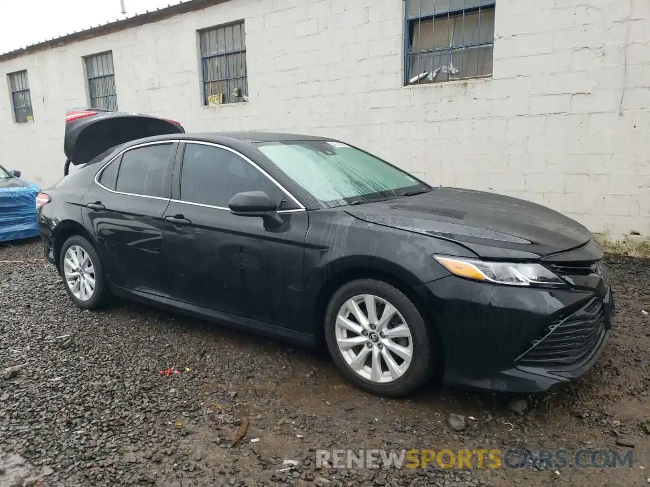 4 Photograph of a damaged car 4T1B11HK0KU244711 TOYOTA CAMRY 2019