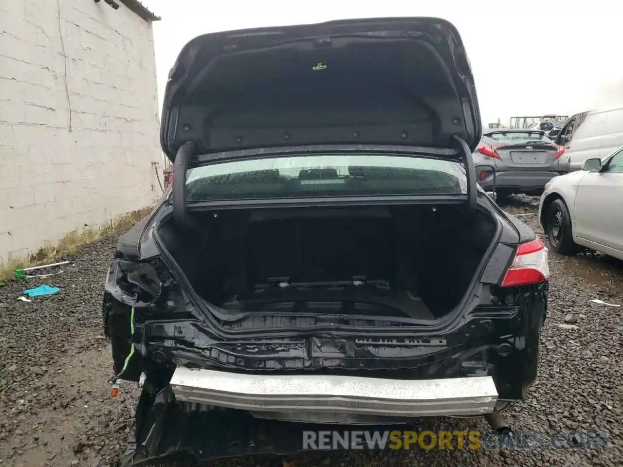 6 Photograph of a damaged car 4T1B11HK0KU244711 TOYOTA CAMRY 2019