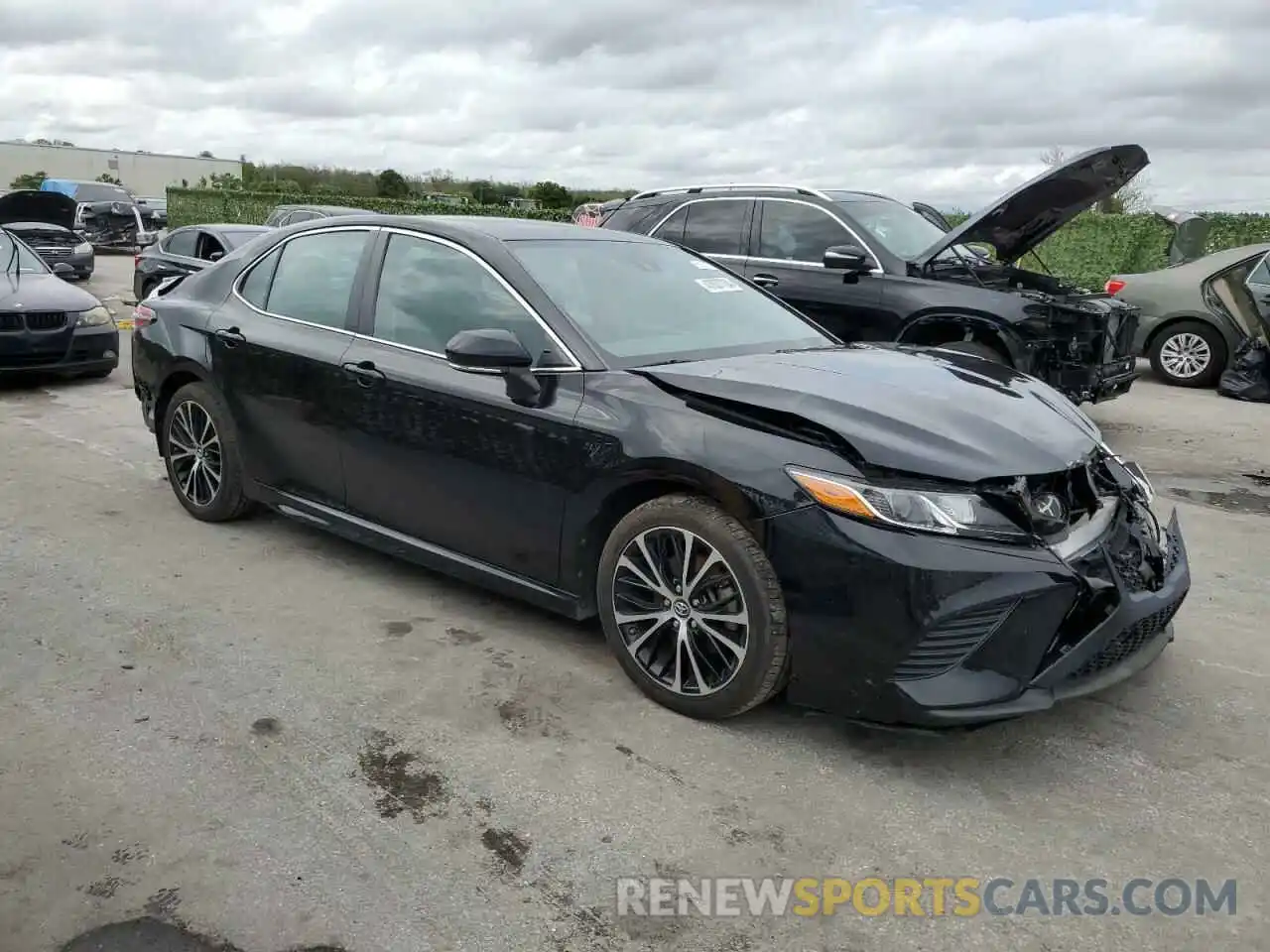 4 Photograph of a damaged car 4T1B11HK0KU245308 TOYOTA CAMRY 2019