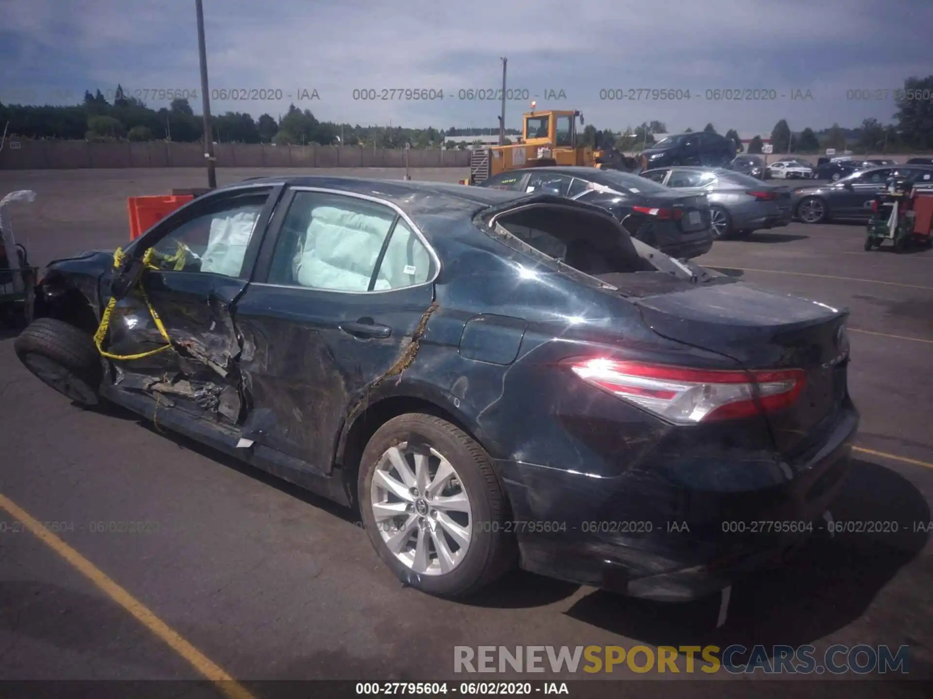 3 Photograph of a damaged car 4T1B11HK0KU247382 TOYOTA CAMRY 2019