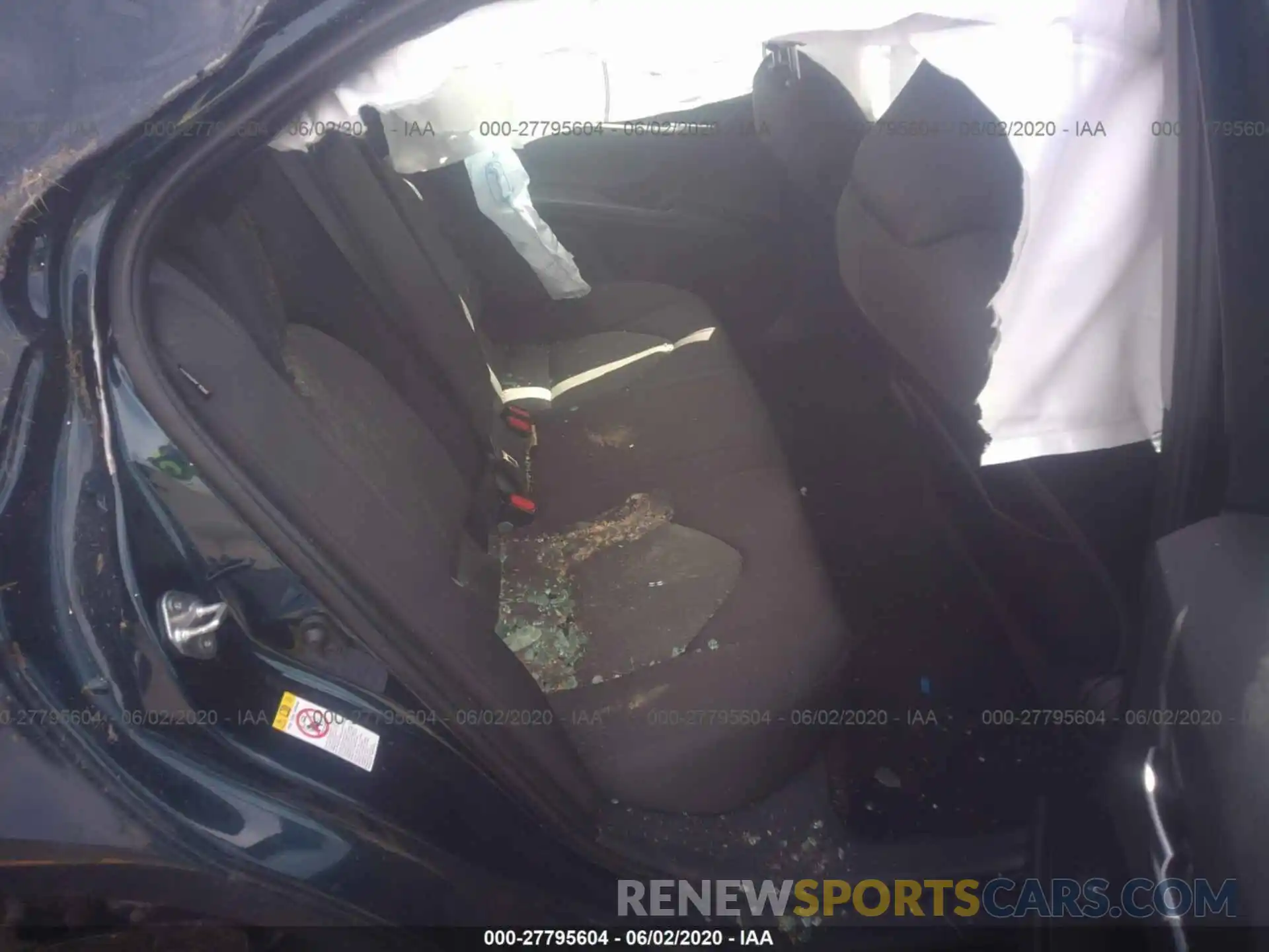 8 Photograph of a damaged car 4T1B11HK0KU247382 TOYOTA CAMRY 2019