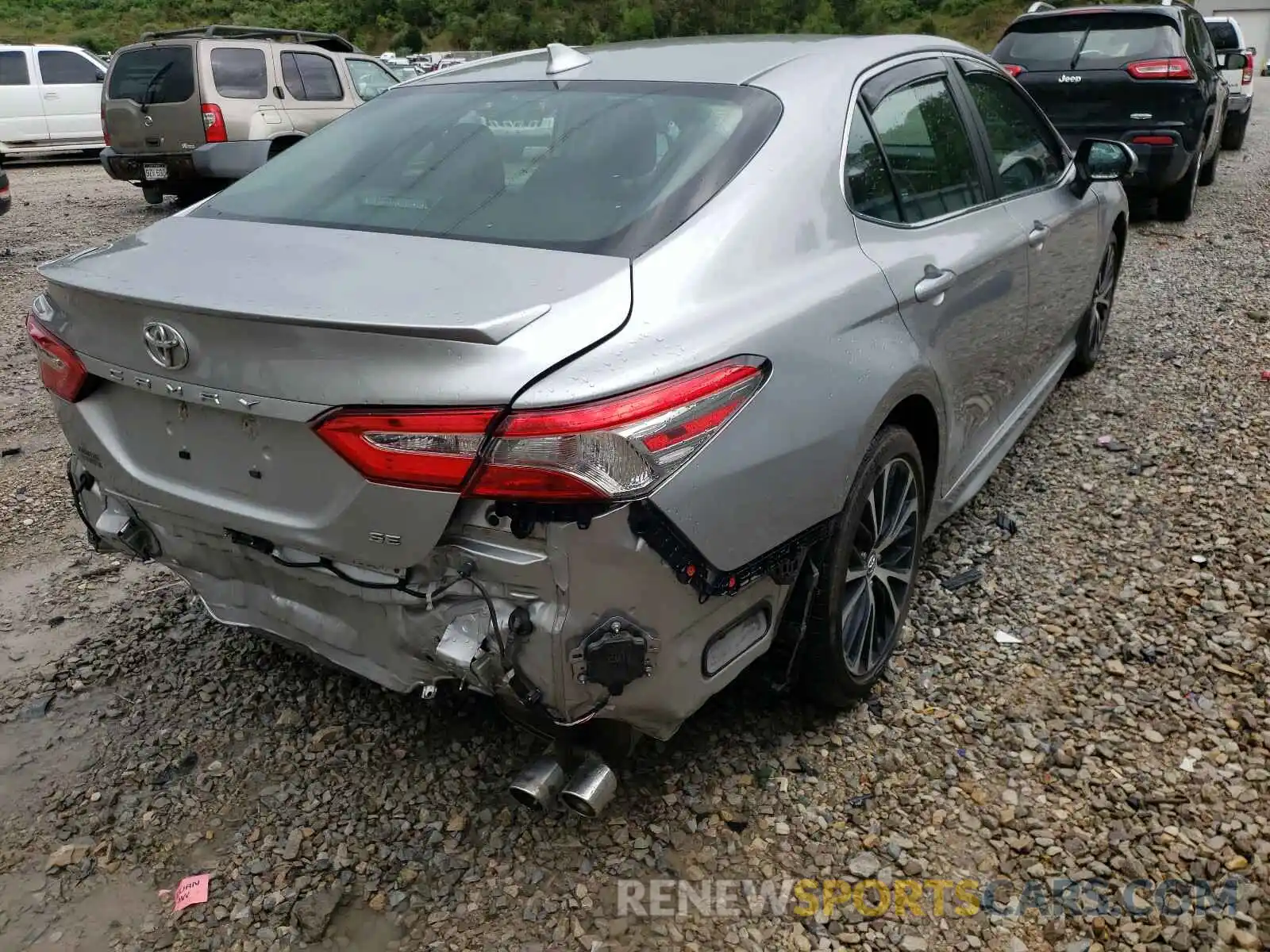 4 Photograph of a damaged car 4T1B11HK0KU250363 TOYOTA CAMRY 2019