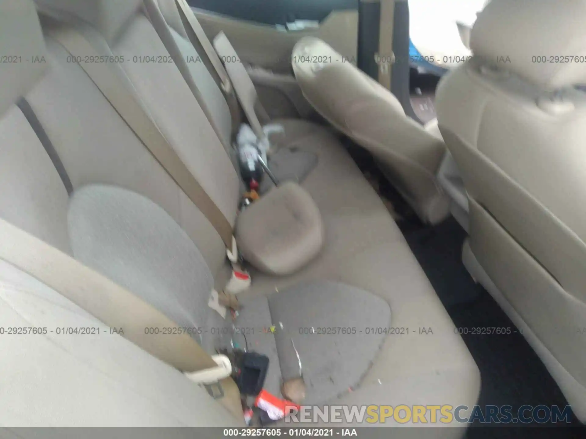 8 Photograph of a damaged car 4T1B11HK0KU251027 TOYOTA CAMRY 2019