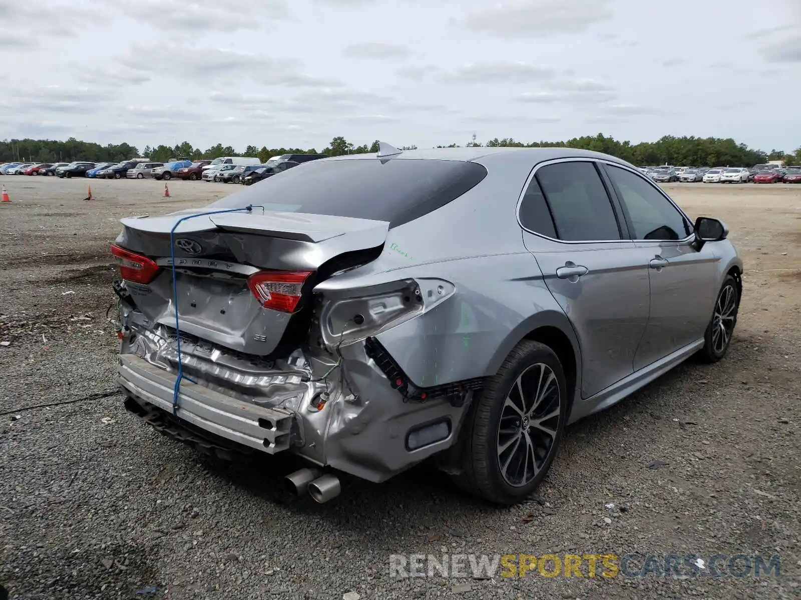 4 Photograph of a damaged car 4T1B11HK0KU251819 TOYOTA CAMRY 2019