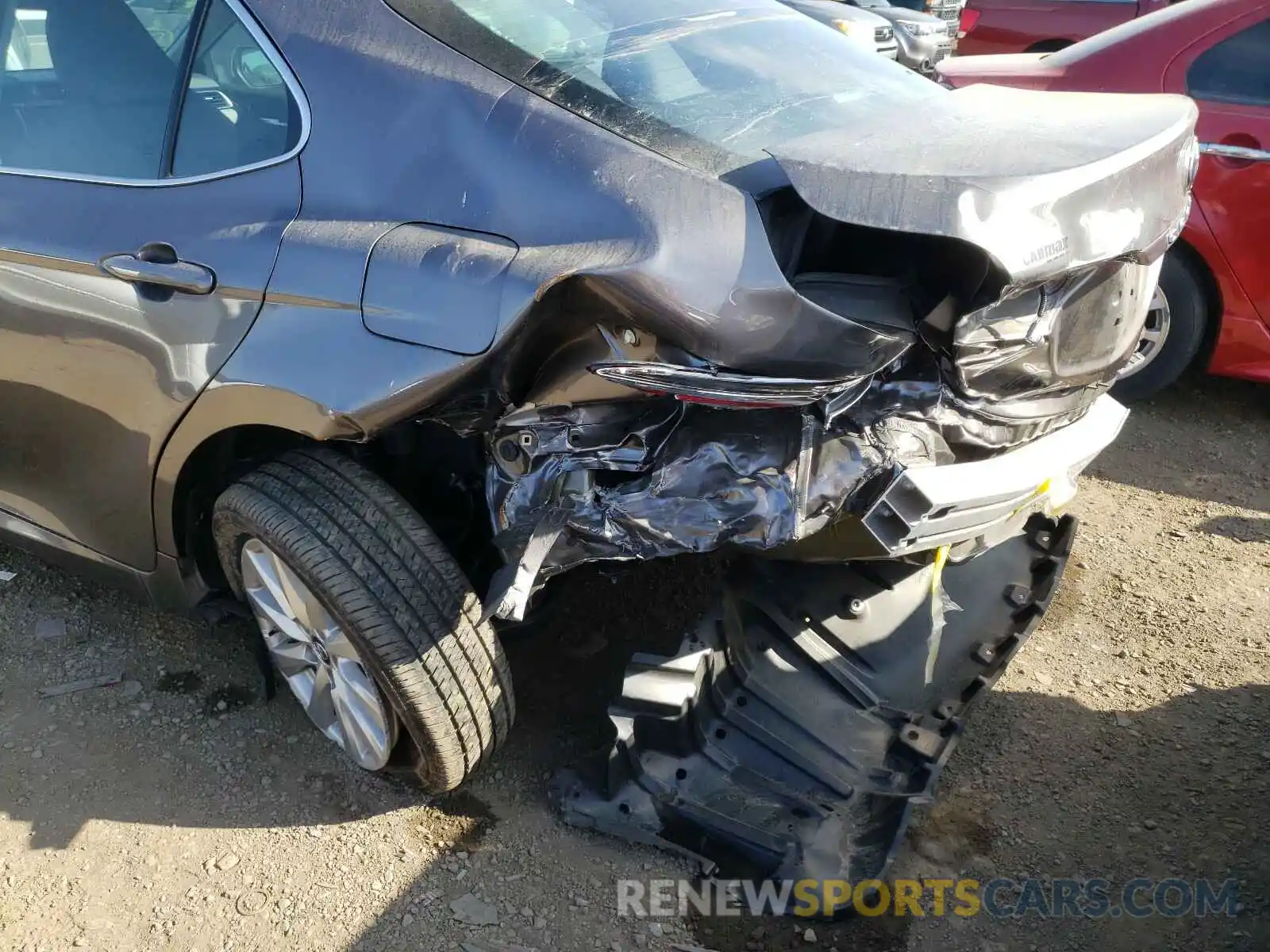 9 Photograph of a damaged car 4T1B11HK0KU252730 TOYOTA CAMRY 2019