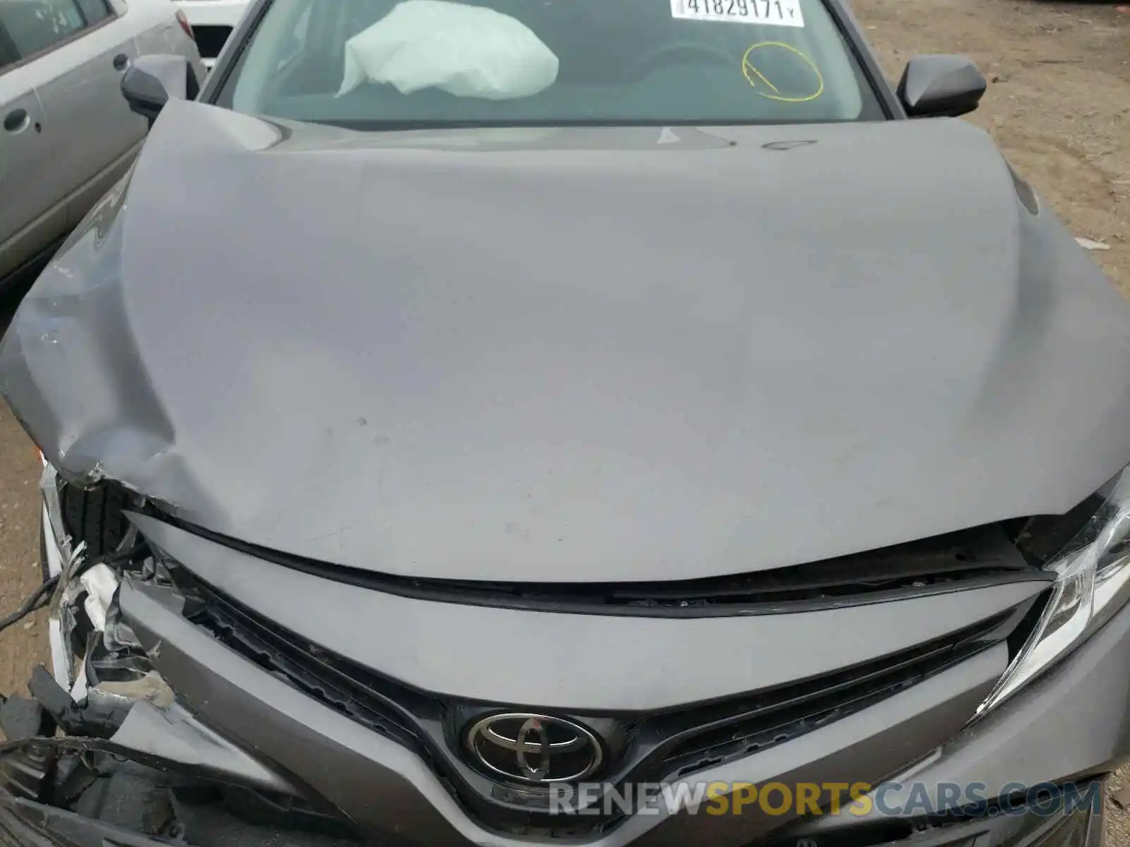 7 Photograph of a damaged car 4T1B11HK0KU252758 TOYOTA CAMRY 2019