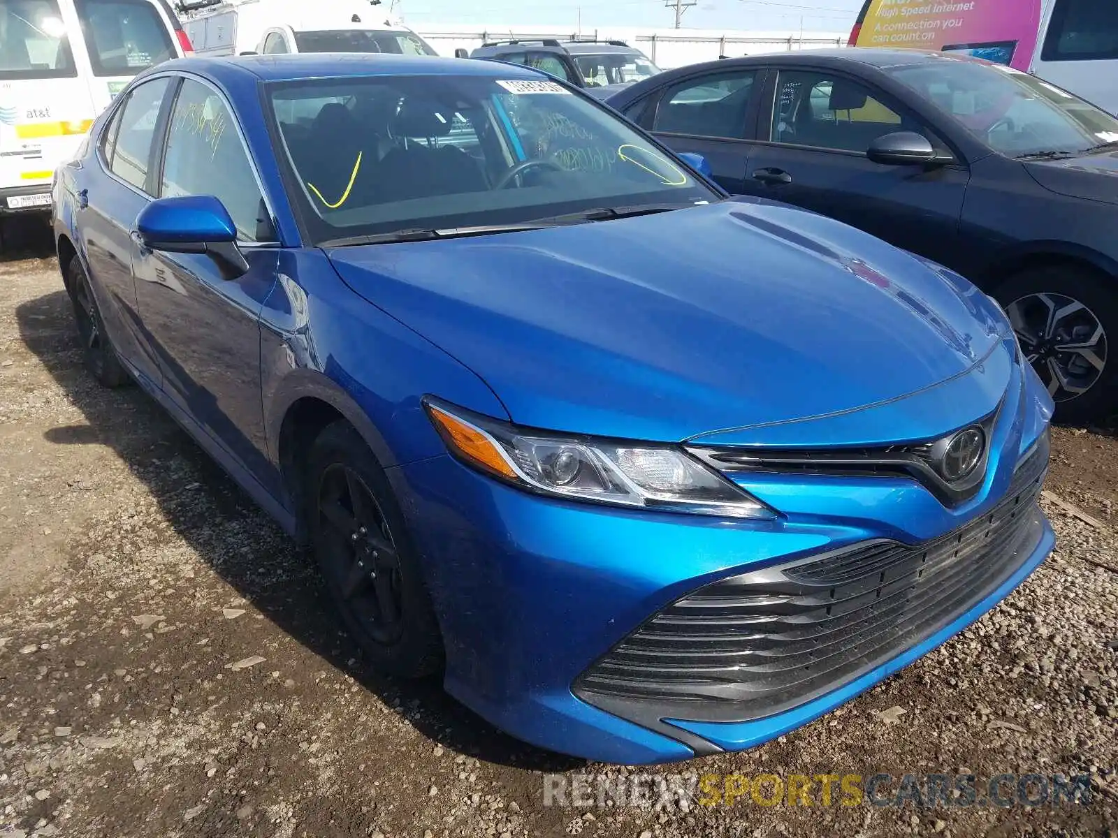 1 Photograph of a damaged car 4T1B11HK0KU253067 TOYOTA CAMRY 2019