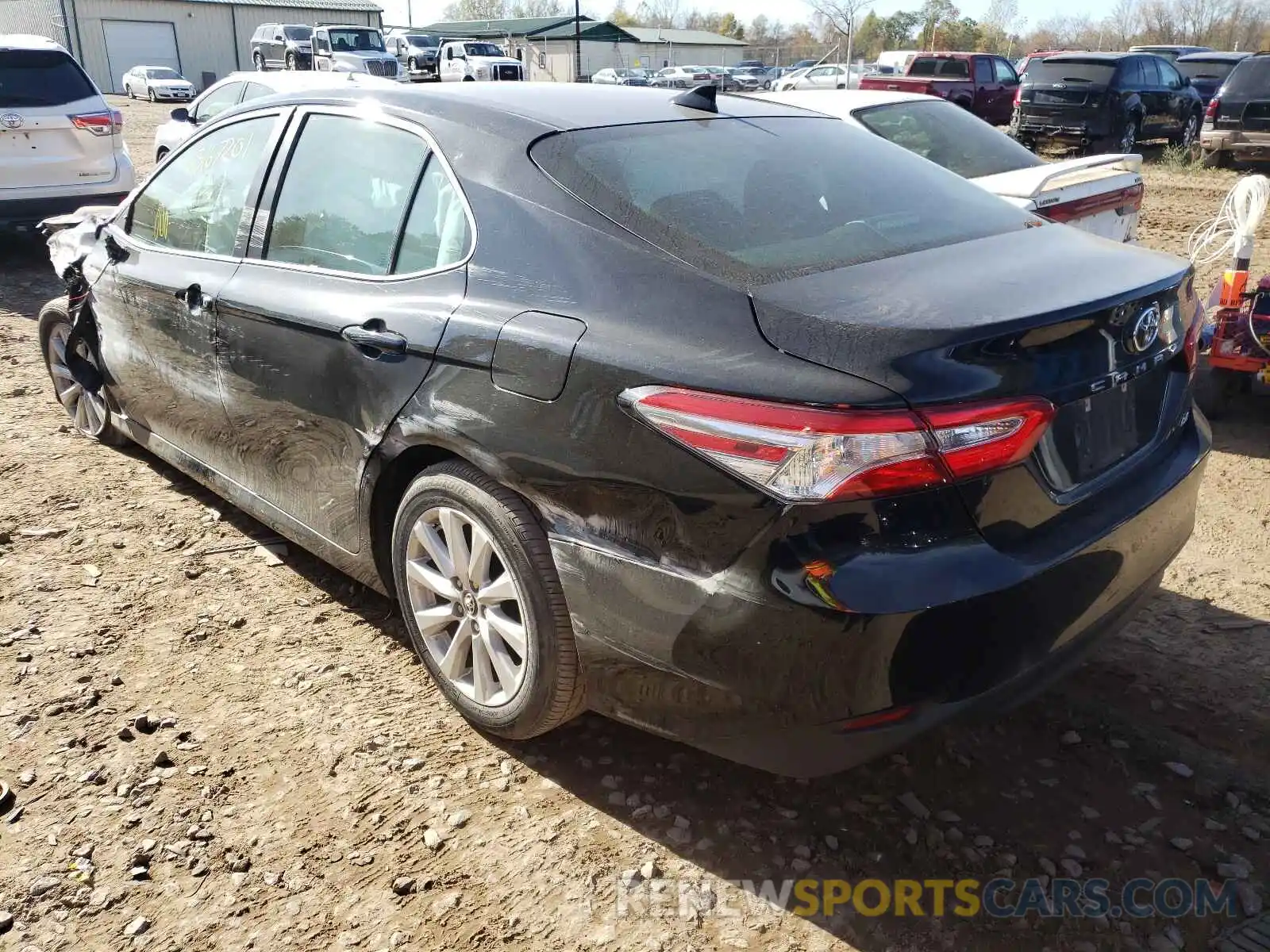 3 Фотография поврежденного автомобиля 4T1B11HK0KU253599 TOYOTA CAMRY 2019