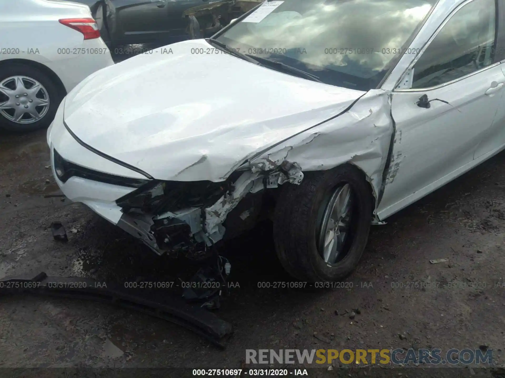 6 Photograph of a damaged car 4T1B11HK0KU253800 TOYOTA CAMRY 2019