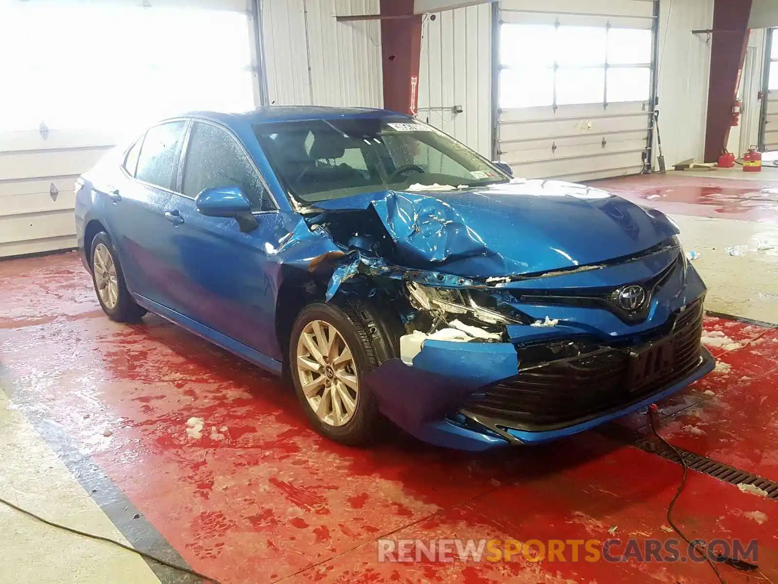 1 Photograph of a damaged car 4T1B11HK0KU254526 TOYOTA CAMRY 2019