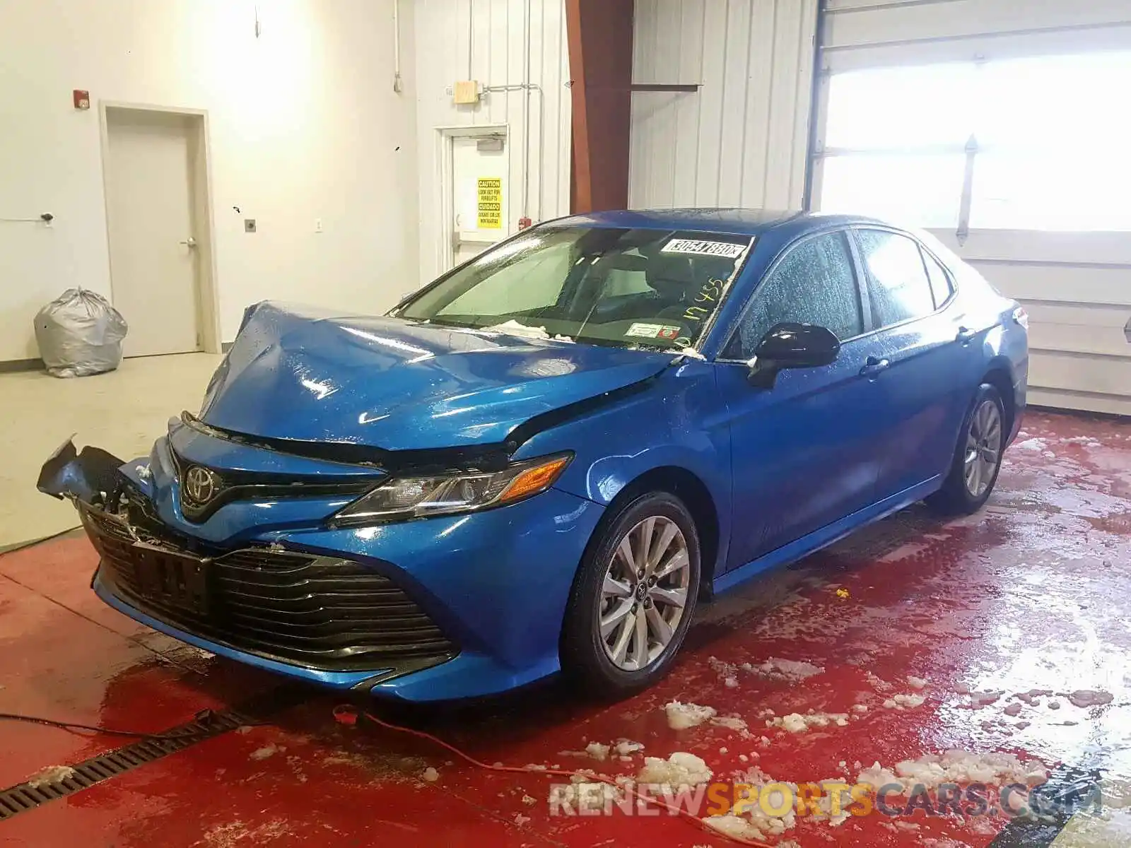 2 Photograph of a damaged car 4T1B11HK0KU254526 TOYOTA CAMRY 2019