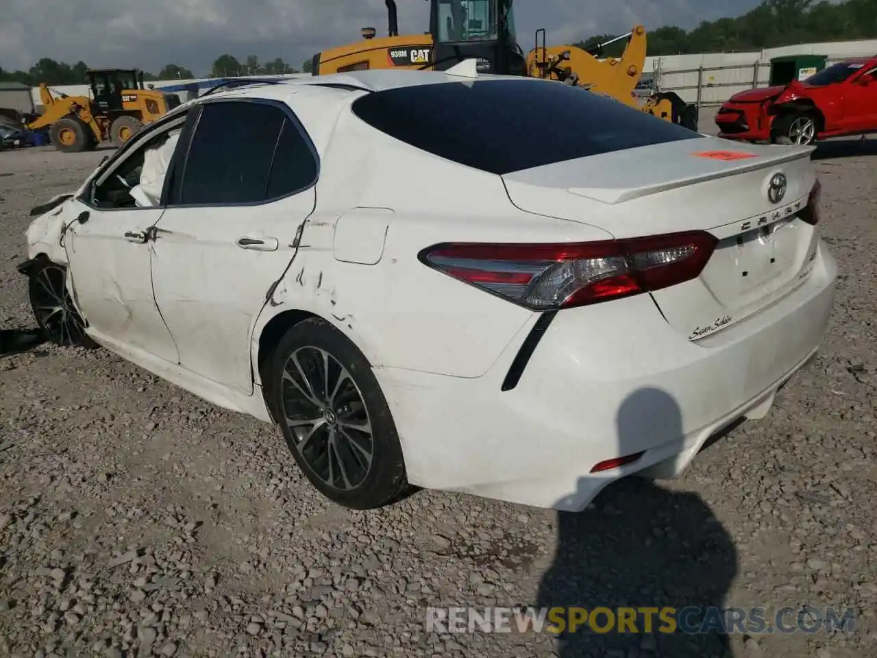 3 Фотография поврежденного автомобиля 4T1B11HK0KU255627 TOYOTA CAMRY 2019