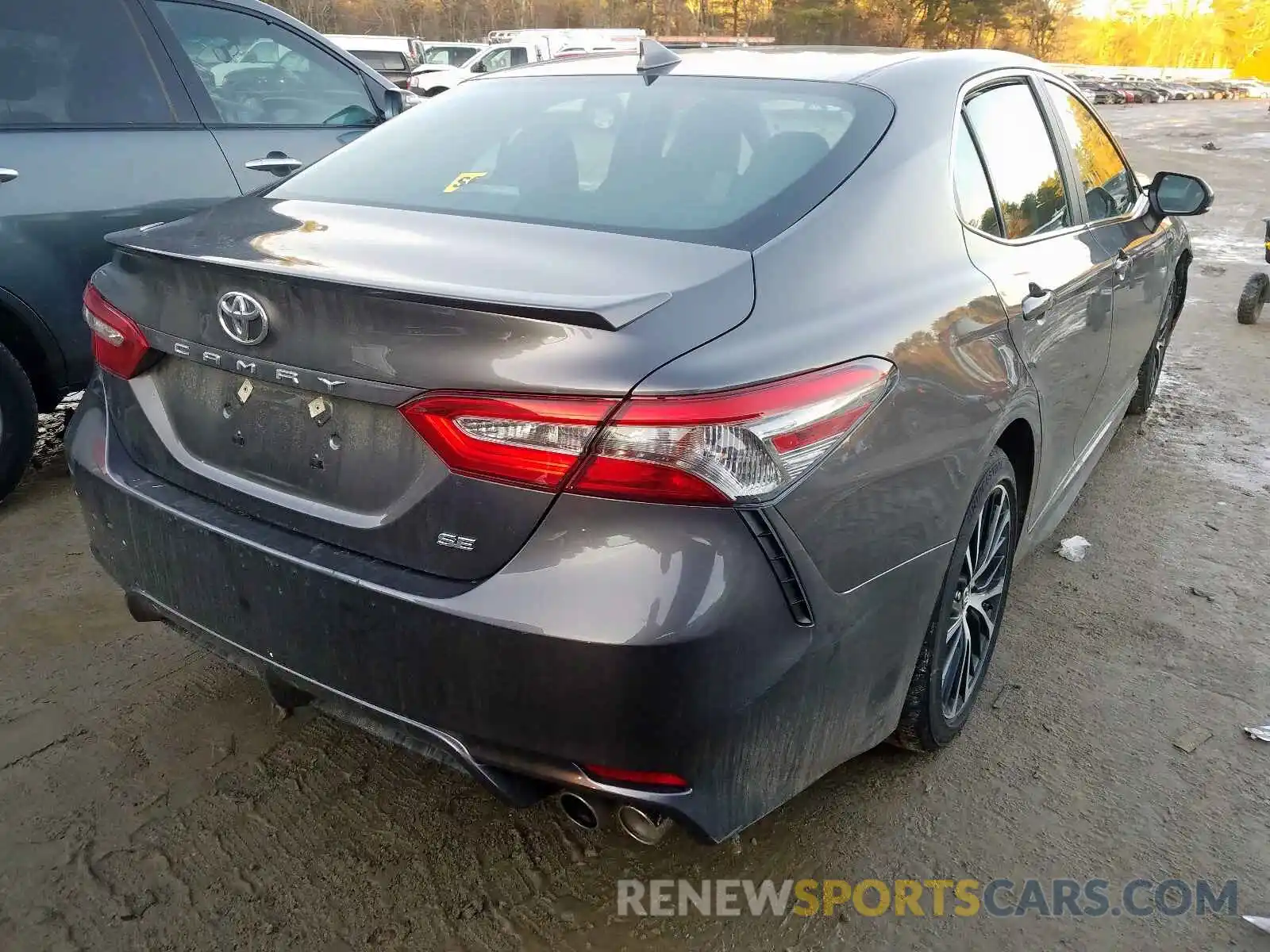 4 Photograph of a damaged car 4T1B11HK0KU255997 TOYOTA CAMRY 2019