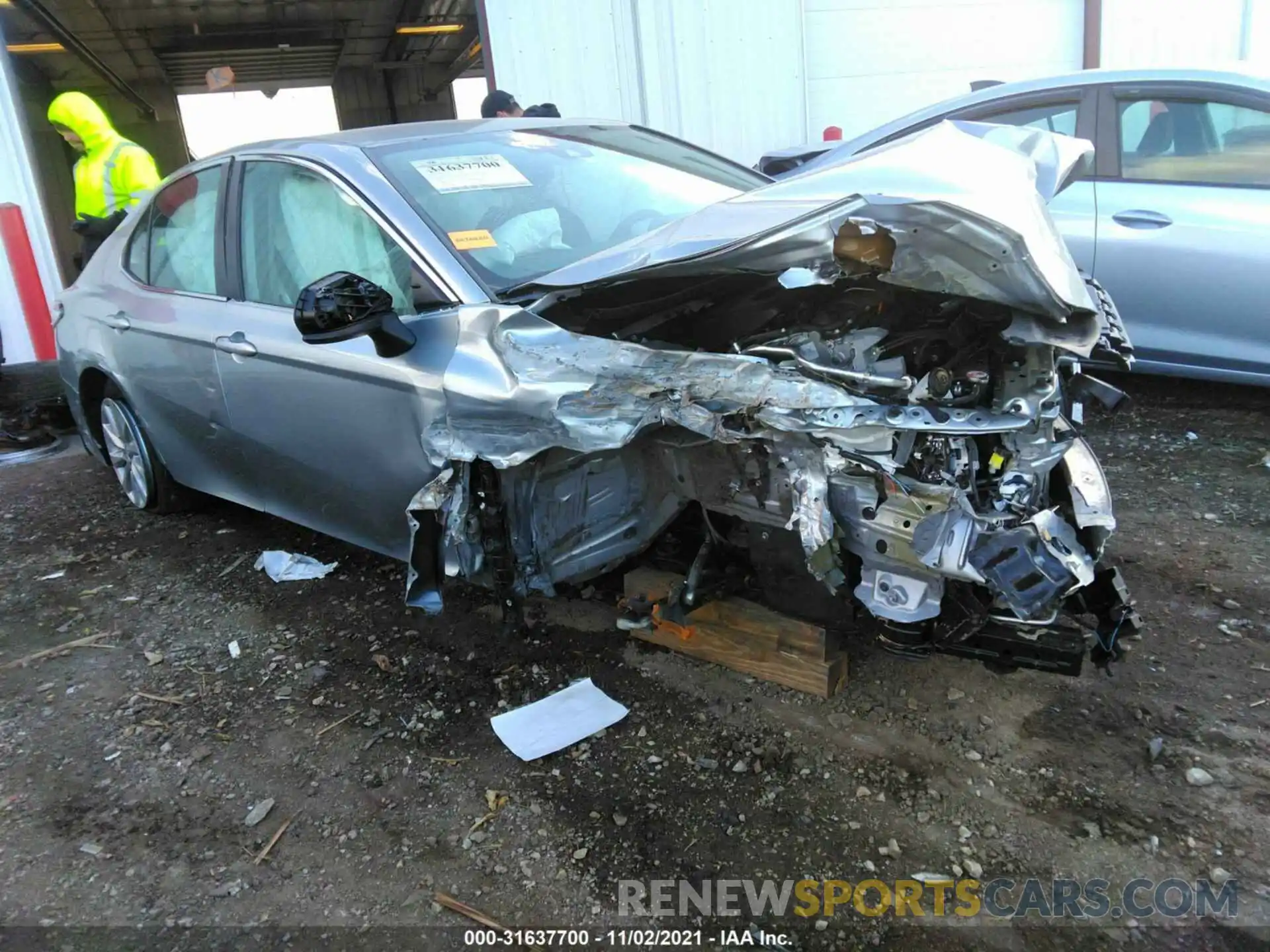 1 Photograph of a damaged car 4T1B11HK0KU256163 TOYOTA CAMRY 2019