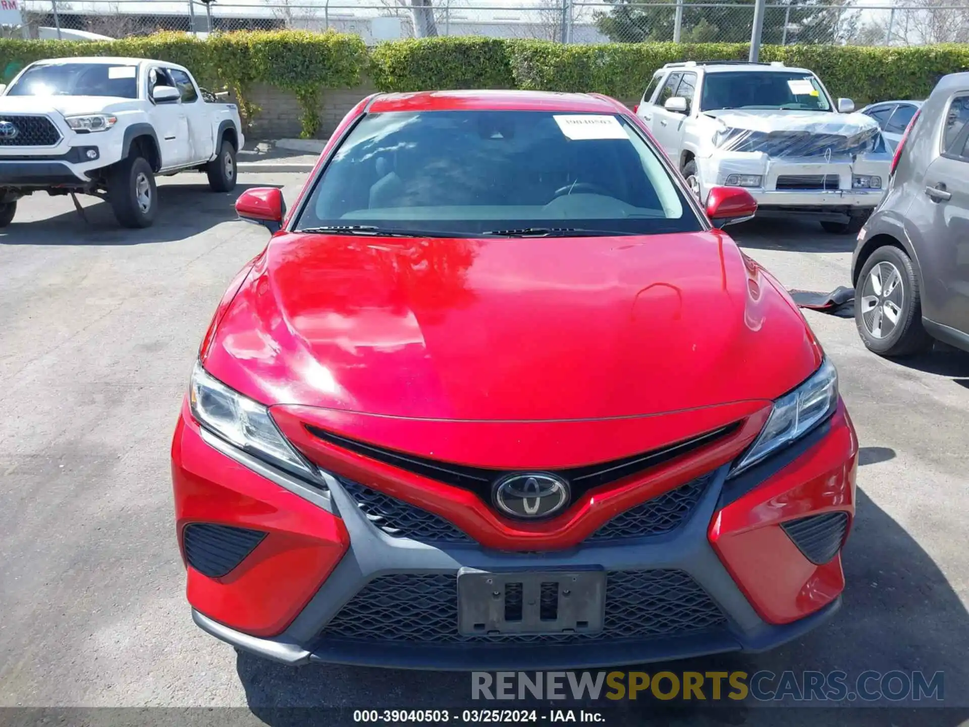 12 Photograph of a damaged car 4T1B11HK0KU256499 TOYOTA CAMRY 2019