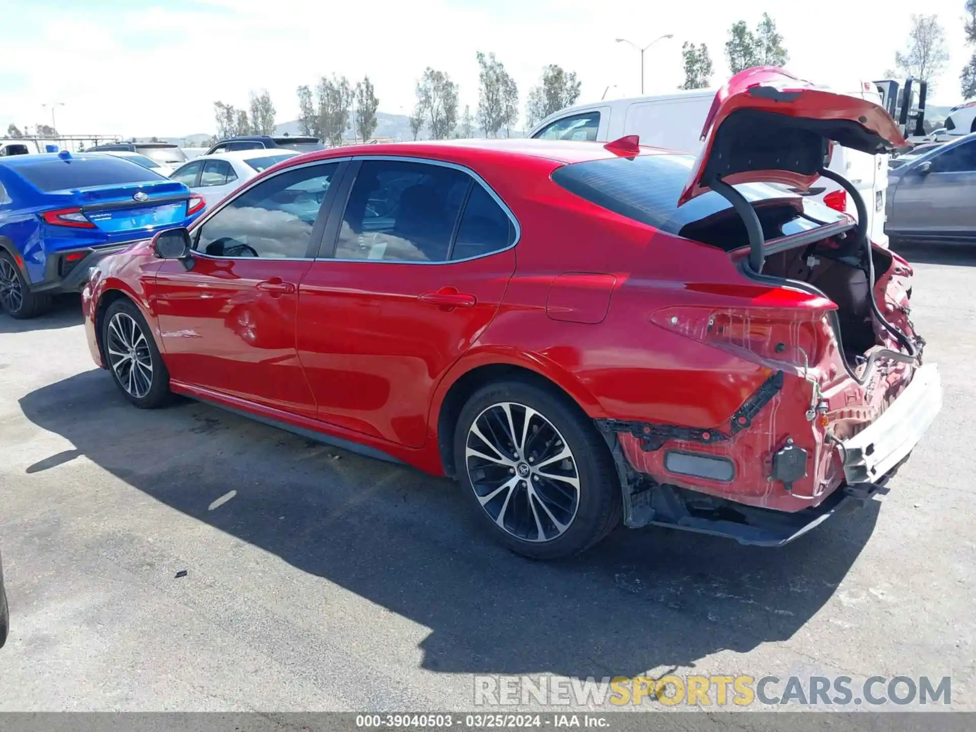 3 Photograph of a damaged car 4T1B11HK0KU256499 TOYOTA CAMRY 2019