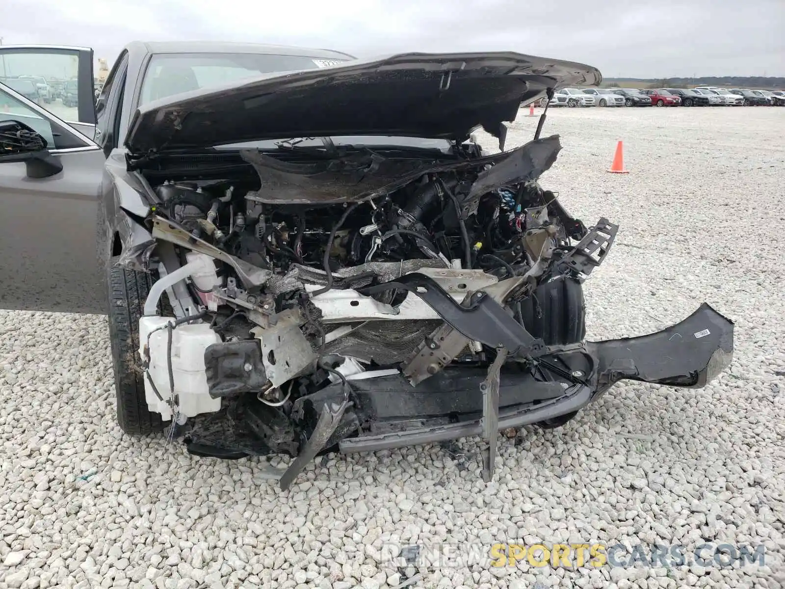 9 Photograph of a damaged car 4T1B11HK0KU256504 TOYOTA CAMRY 2019