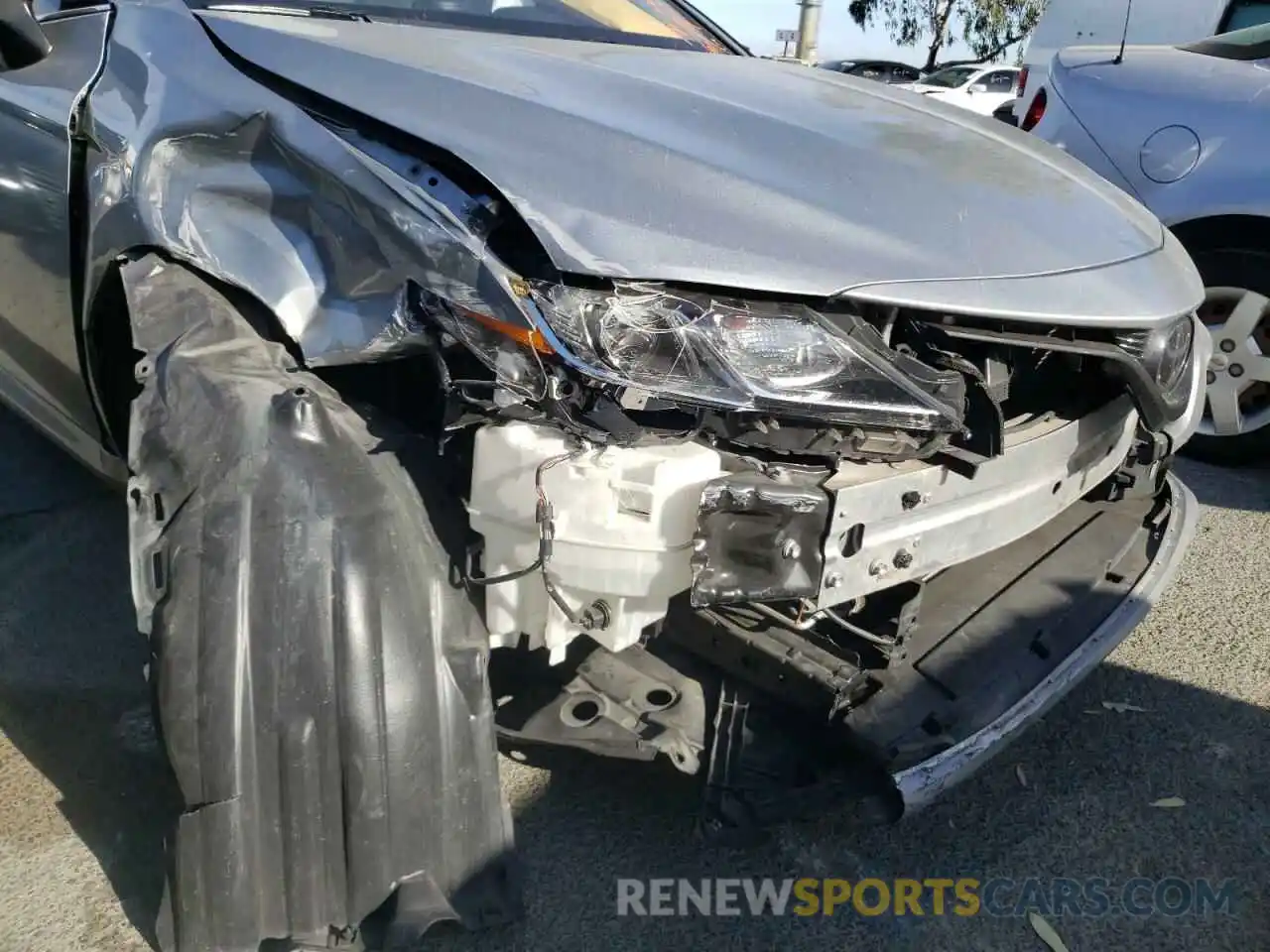 9 Photograph of a damaged car 4T1B11HK0KU256521 TOYOTA CAMRY 2019