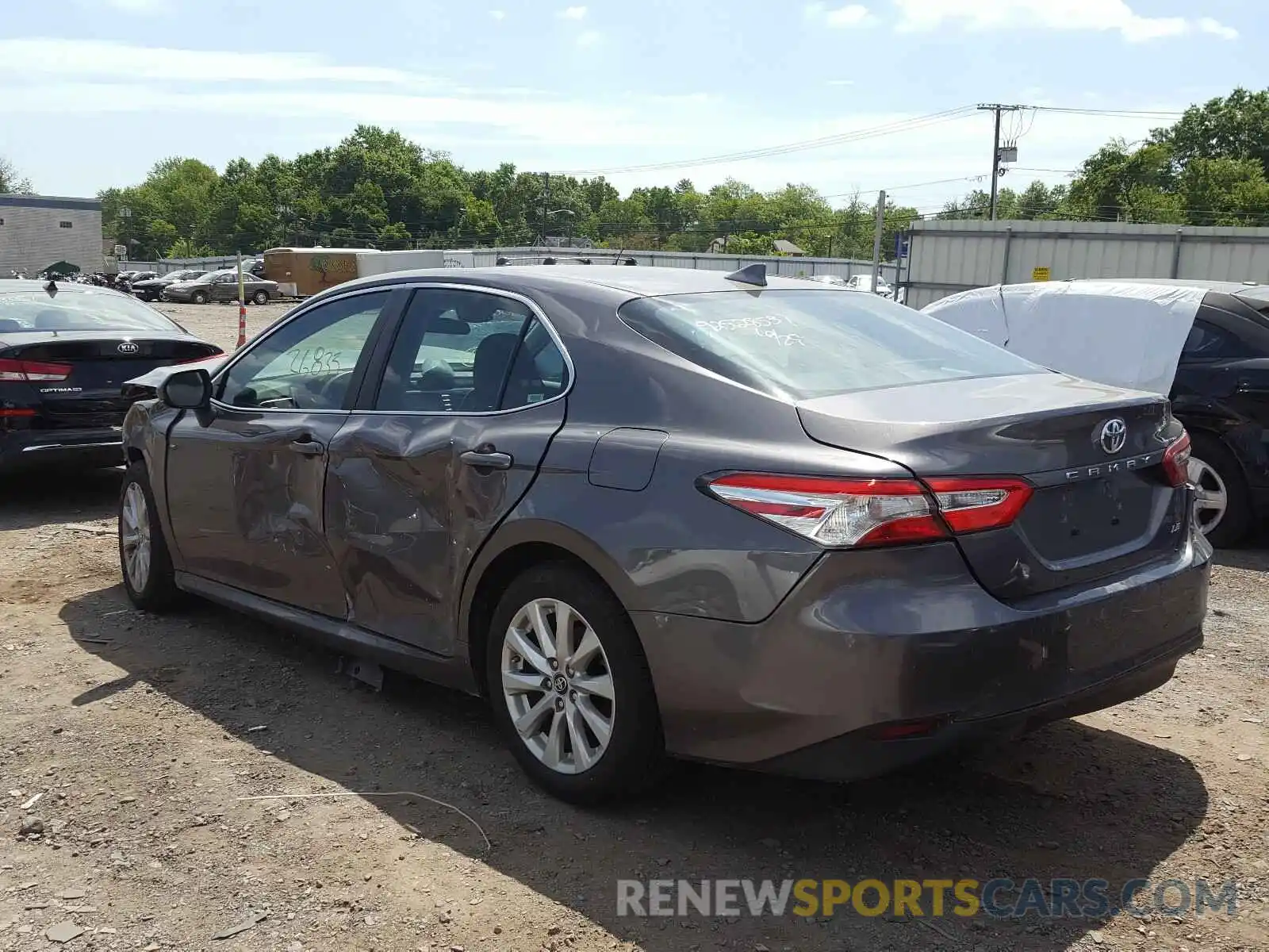 3 Photograph of a damaged car 4T1B11HK0KU256776 TOYOTA CAMRY 2019