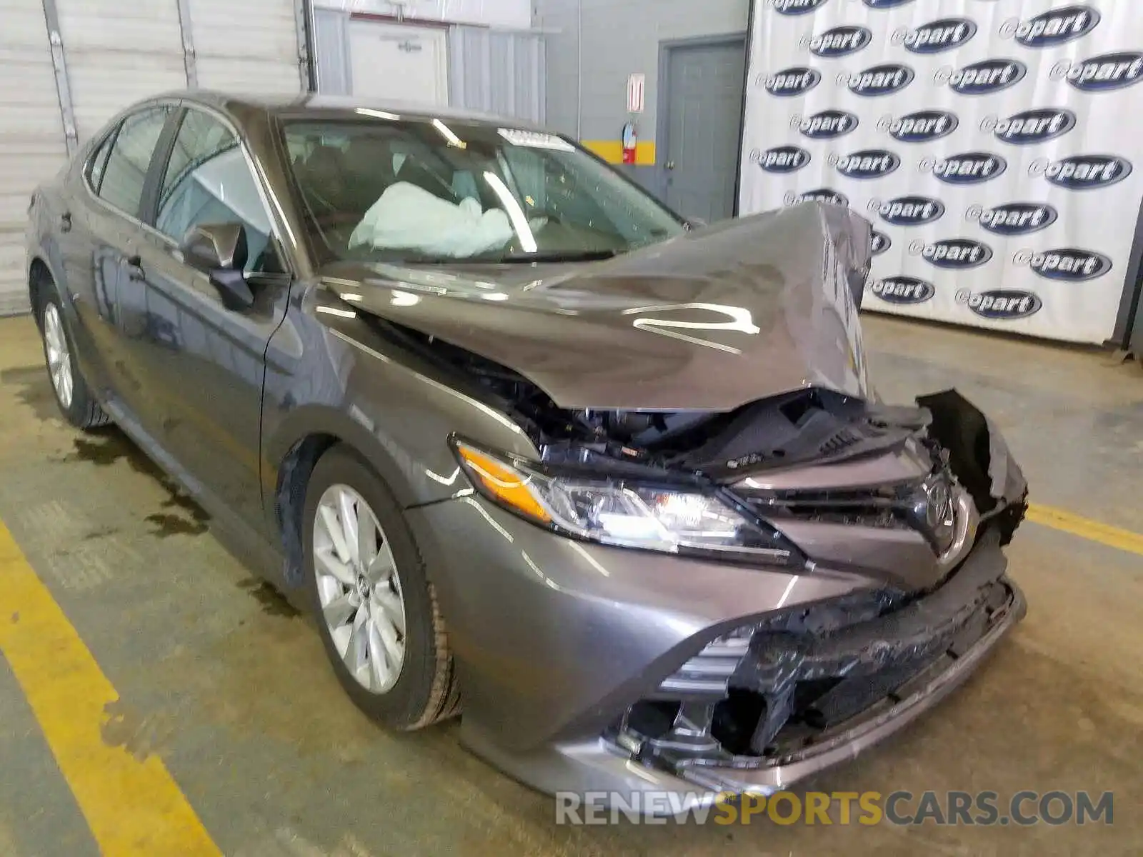 1 Photograph of a damaged car 4T1B11HK0KU256941 TOYOTA CAMRY 2019