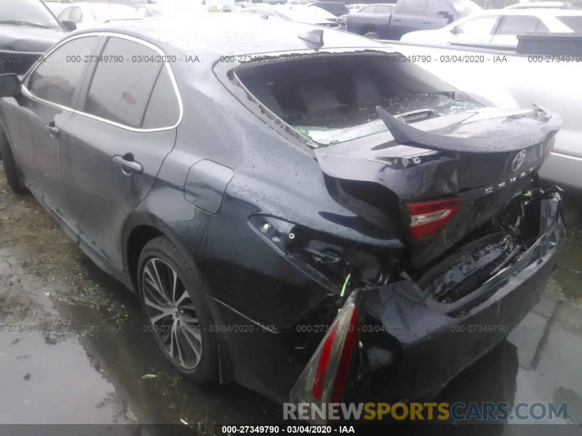 3 Photograph of a damaged car 4T1B11HK0KU257166 TOYOTA CAMRY 2019