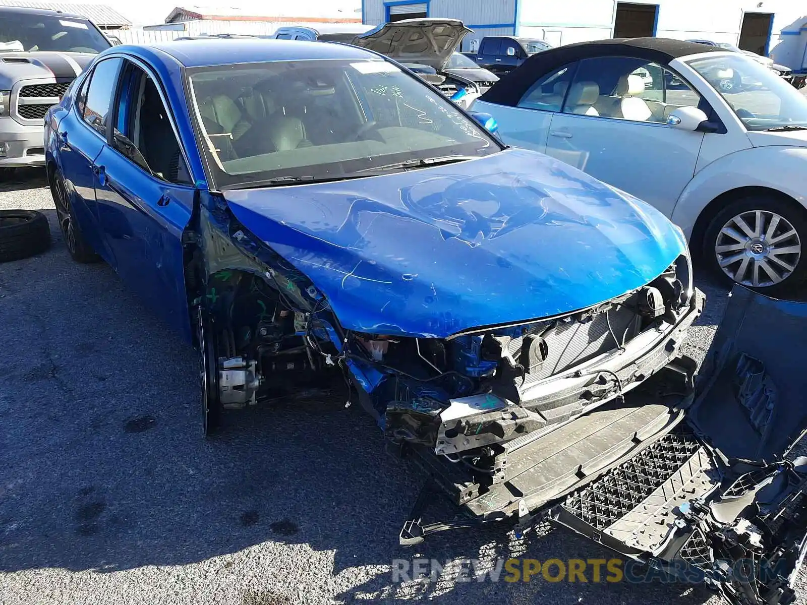 1 Photograph of a damaged car 4T1B11HK0KU257698 TOYOTA CAMRY 2019